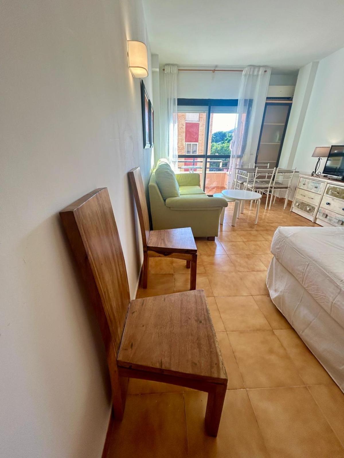 CENTRO ESTUDIO CON BALCÓN Torremolinos