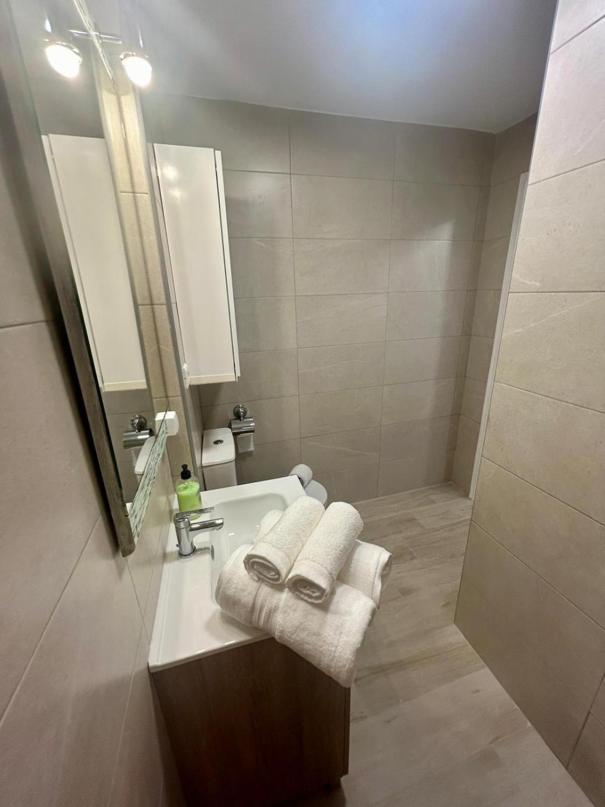 CENTRO ESTUDIO CON BALCÓN Torremolinos