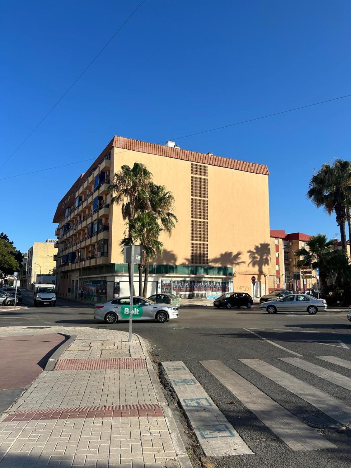 CENTRO ESTUDIO CON BALCÓN Torremolinos