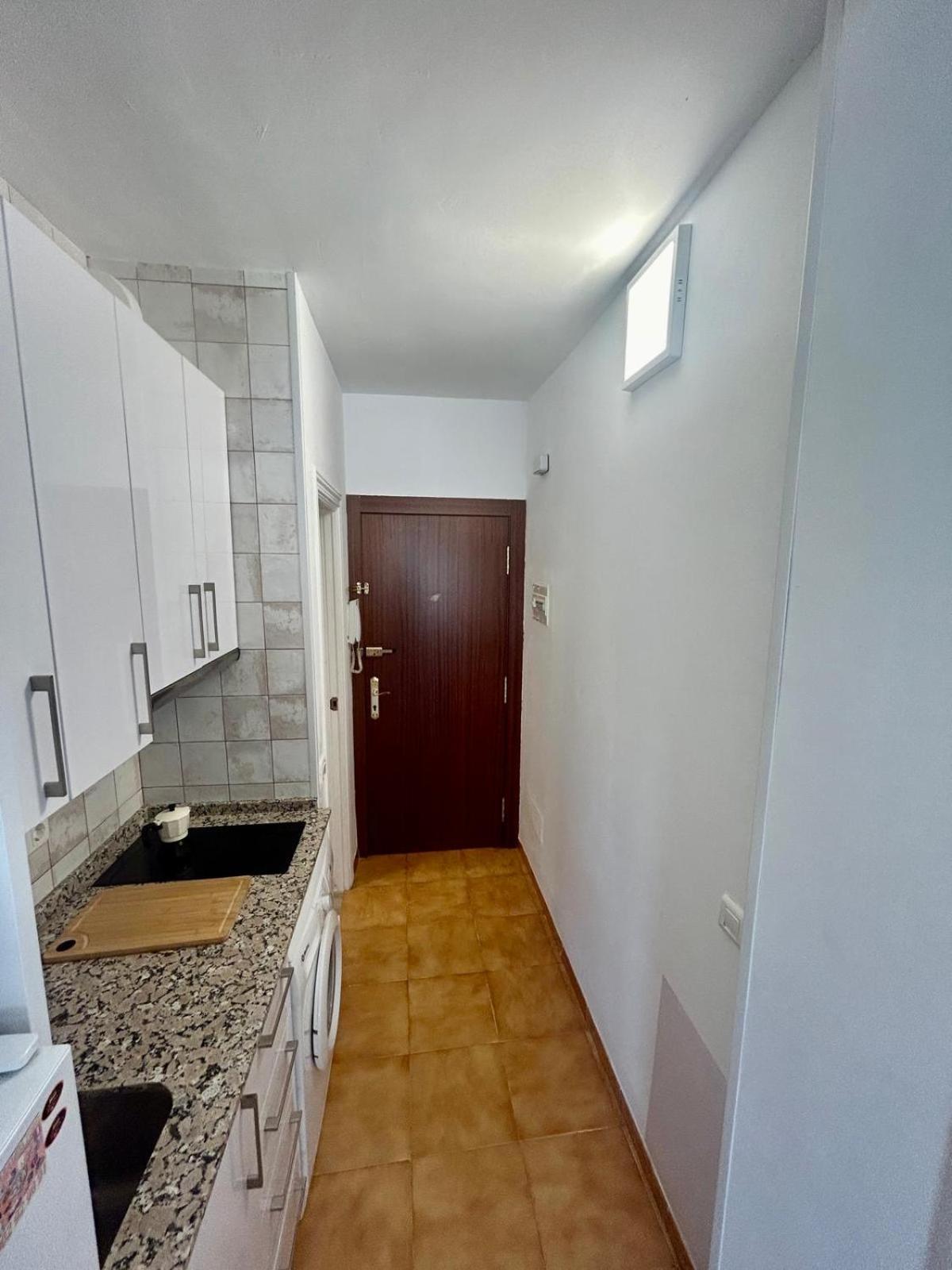 CENTRO ESTUDIO CON BALCÓN Torremolinos