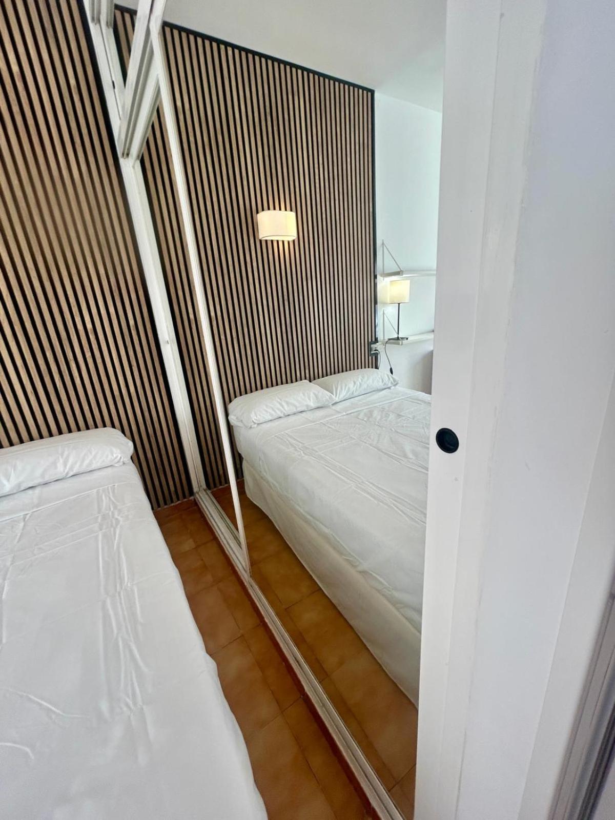 CENTRO ESTUDIO CON BALCÓN Torremolinos