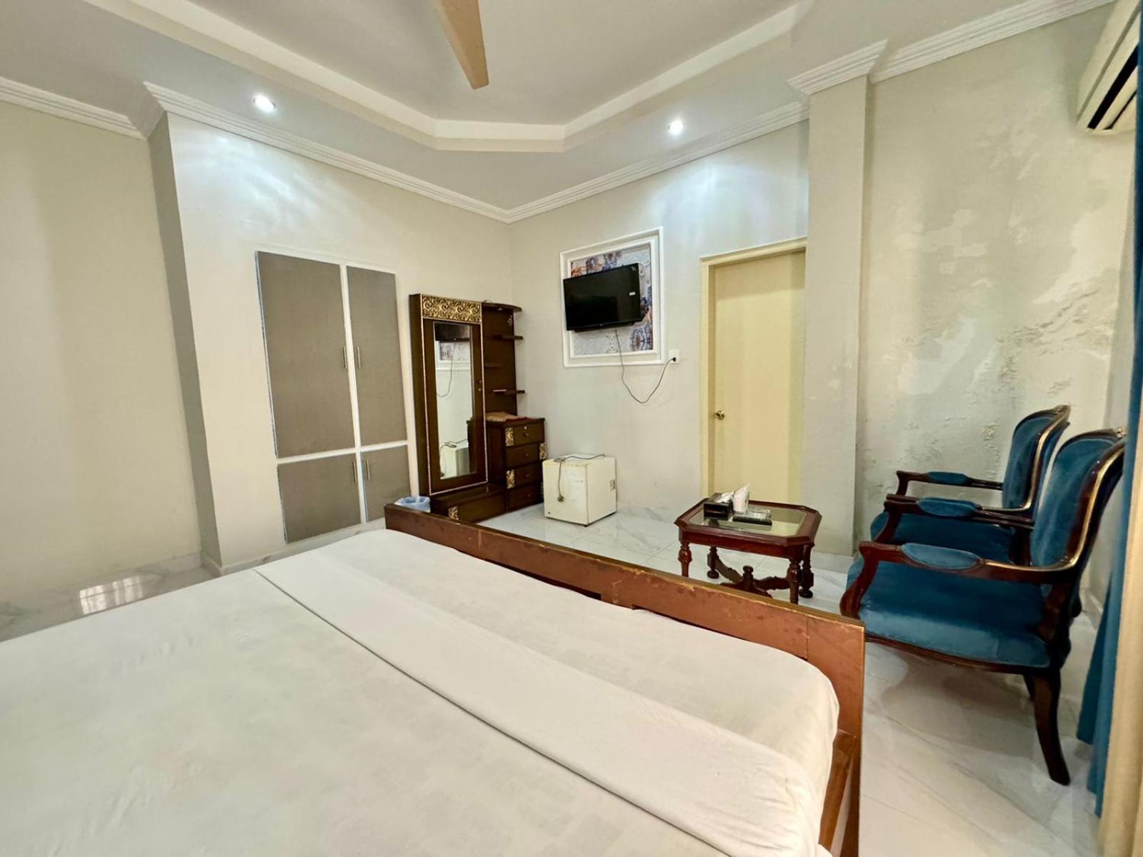 Photo 52