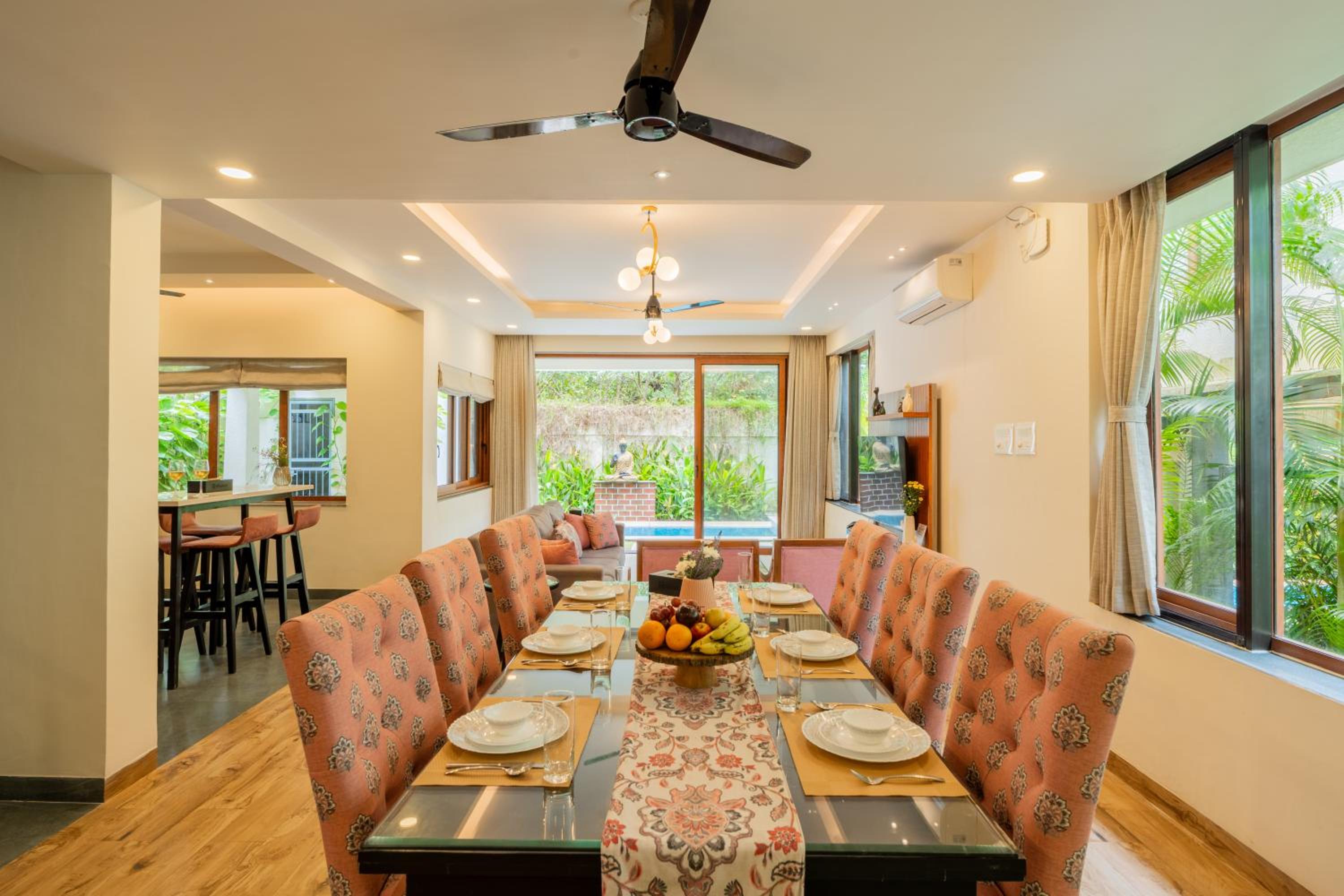 ELIVAAS 3 BHK Pvt Pool & Bar - Villa Valerie view 4