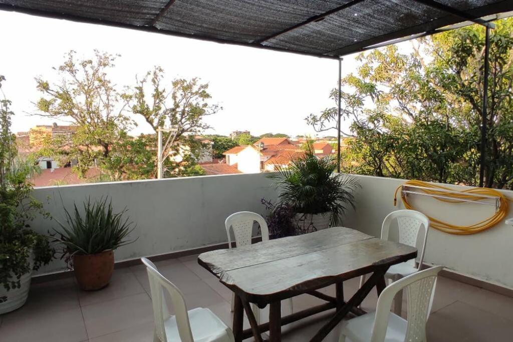 Departamento entre feria barrio lindo y Cumavi
