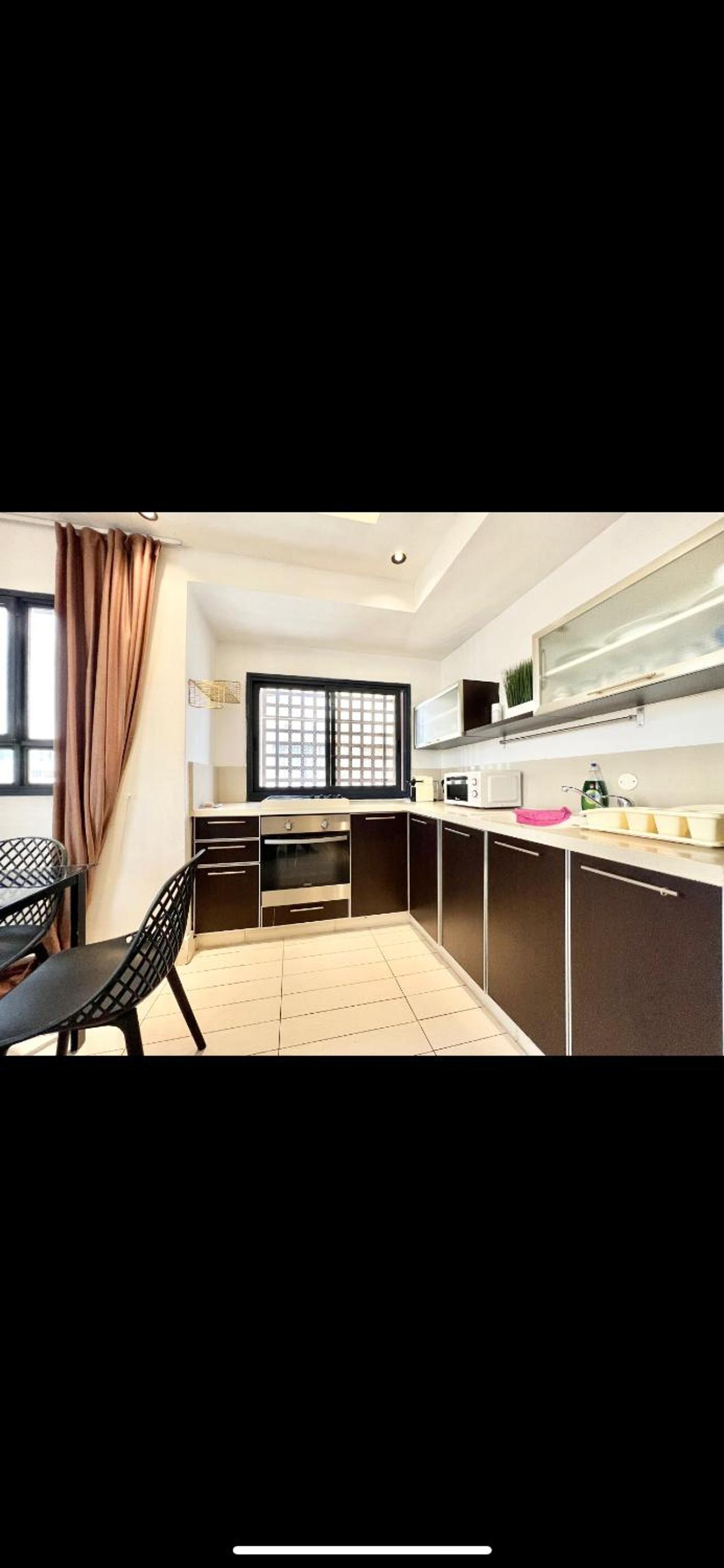 3Bedroom Suite 10 with Balcony and shelter view 2