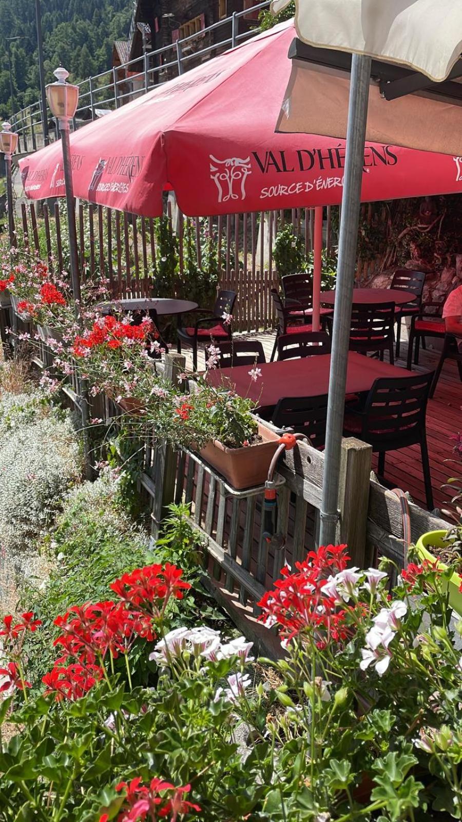 Auberge Restaurant les Aiguilles Rouges