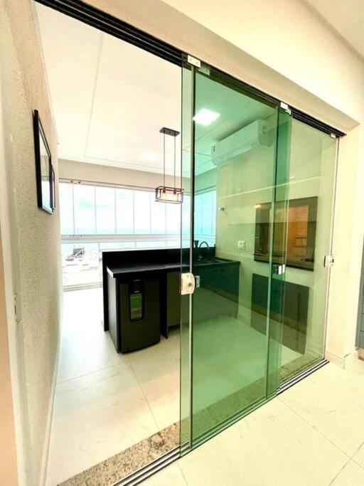 Luxo e Conforto próximo ao mar com 3 suítes