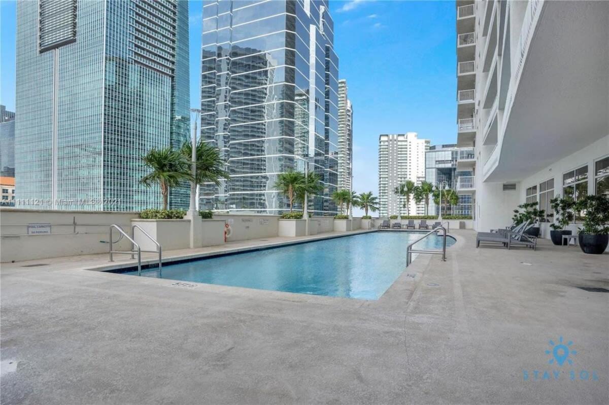 Confortable Apartment with pool and gym