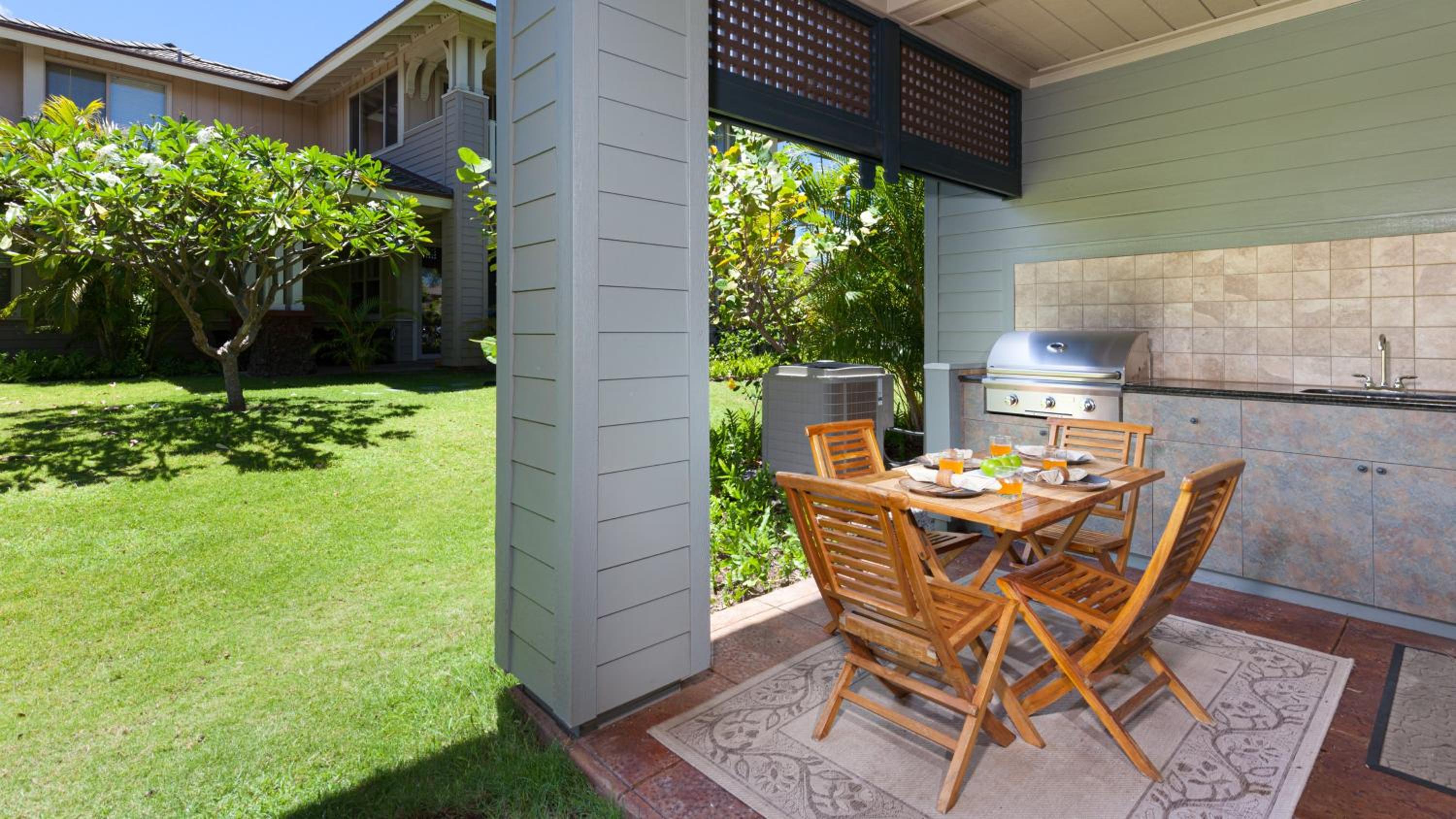 PARADISE FOUND VILLA Paradise Found 2BR at Kulalani with Private Beach Club view 3