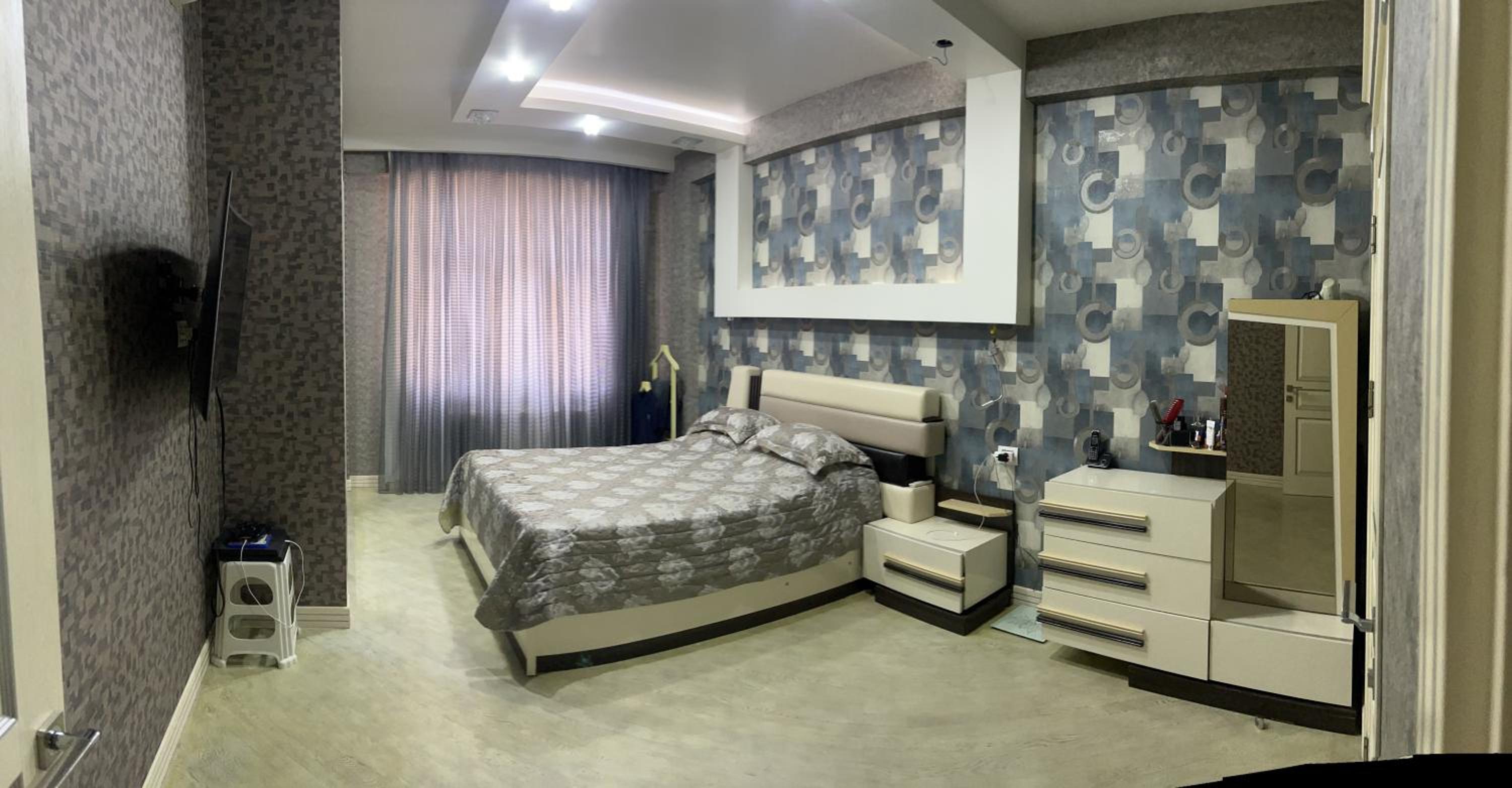 Centrally located house, within walking distance to everywhere