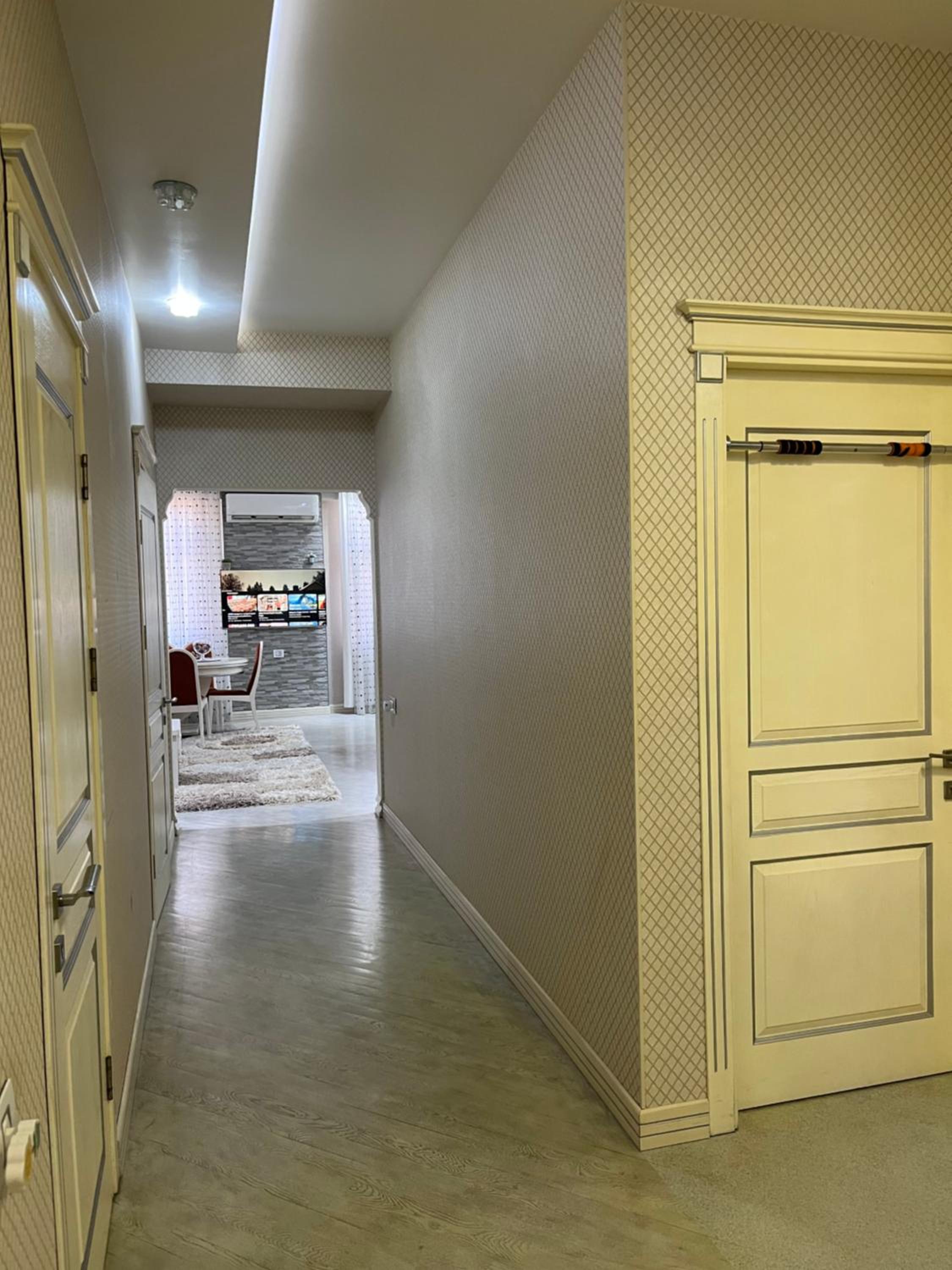 Centrally located house, within walking distance to everywhere