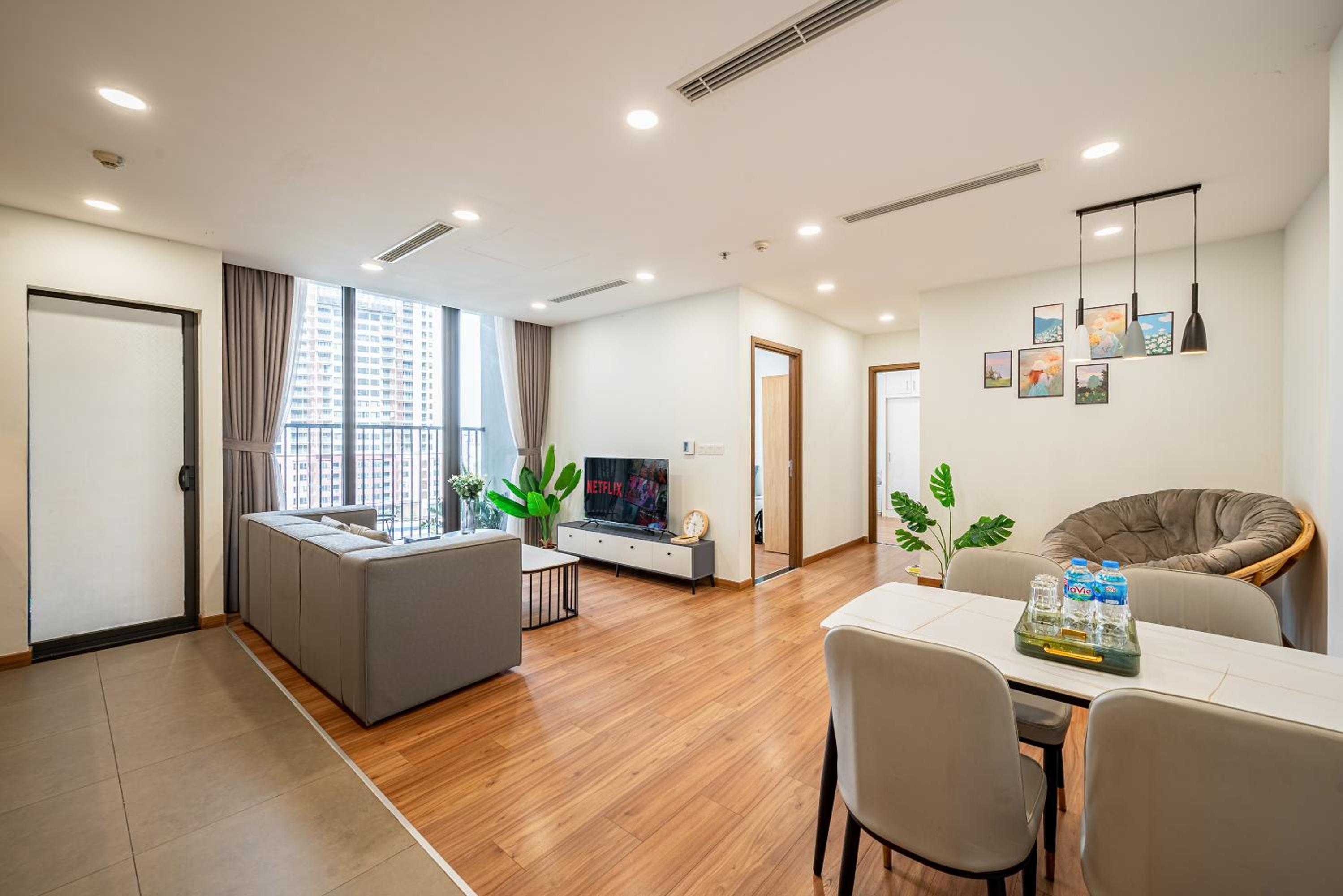 Căn hộ 2PN 2WC view thành phố đẹp
