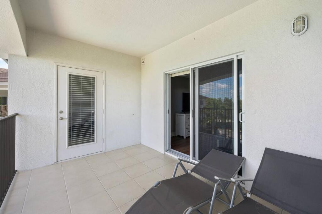 Modern Beach condo in Central Naples! view 5