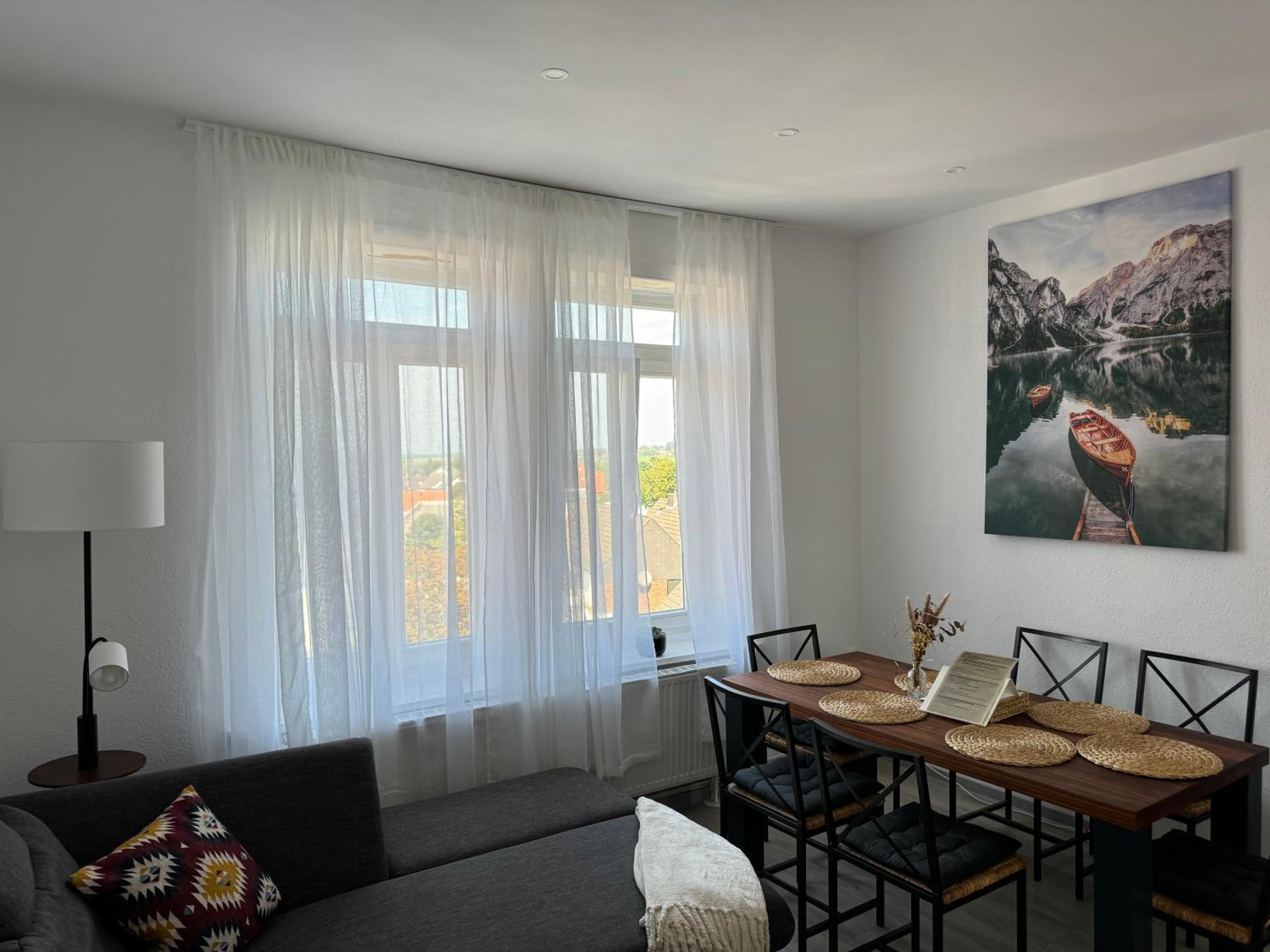 Charmante 4 Zimmer Apartment Contactless Check-in historische Stadtzentrum