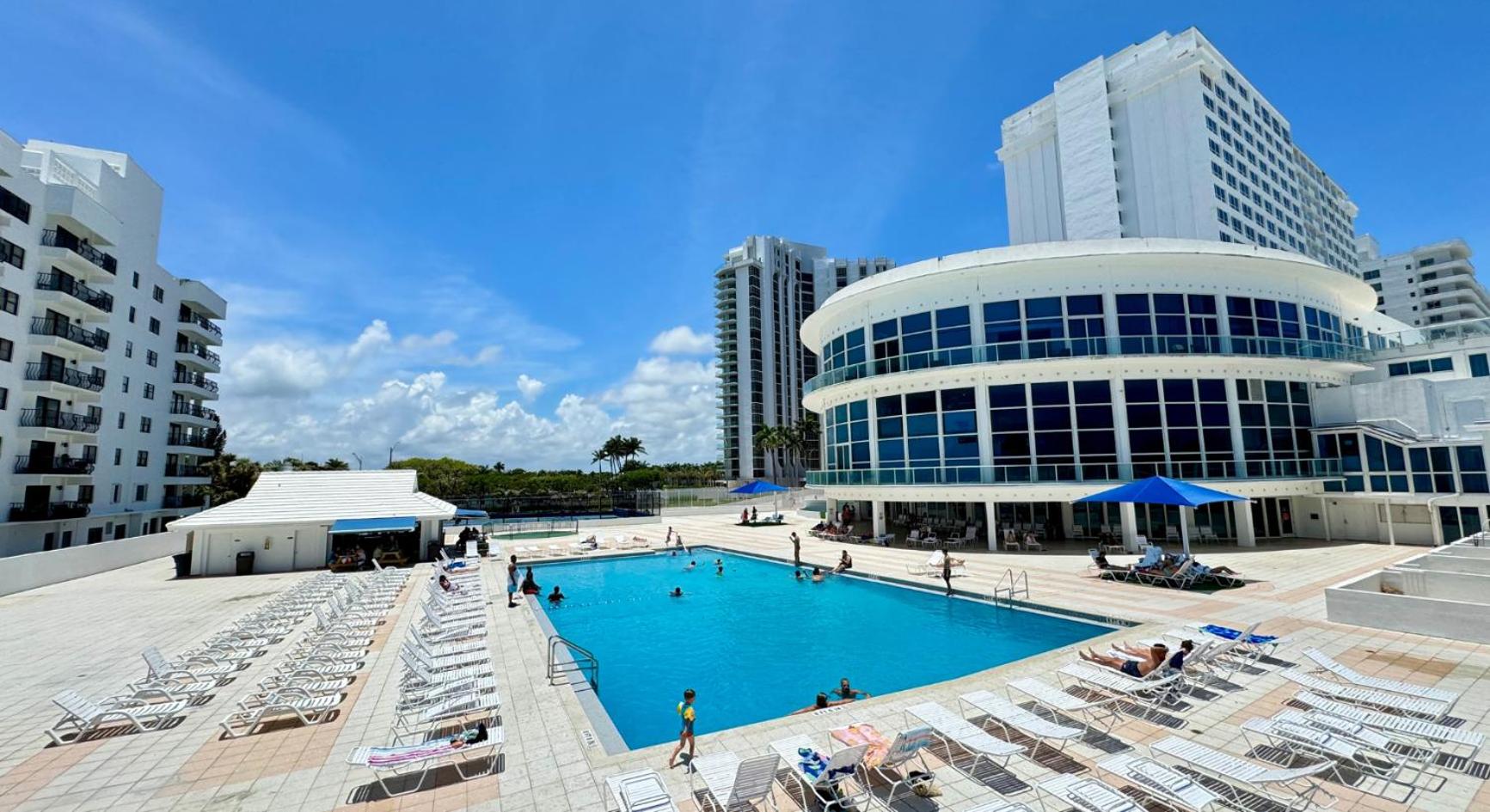 SeaStays-Miami Beach Apartments