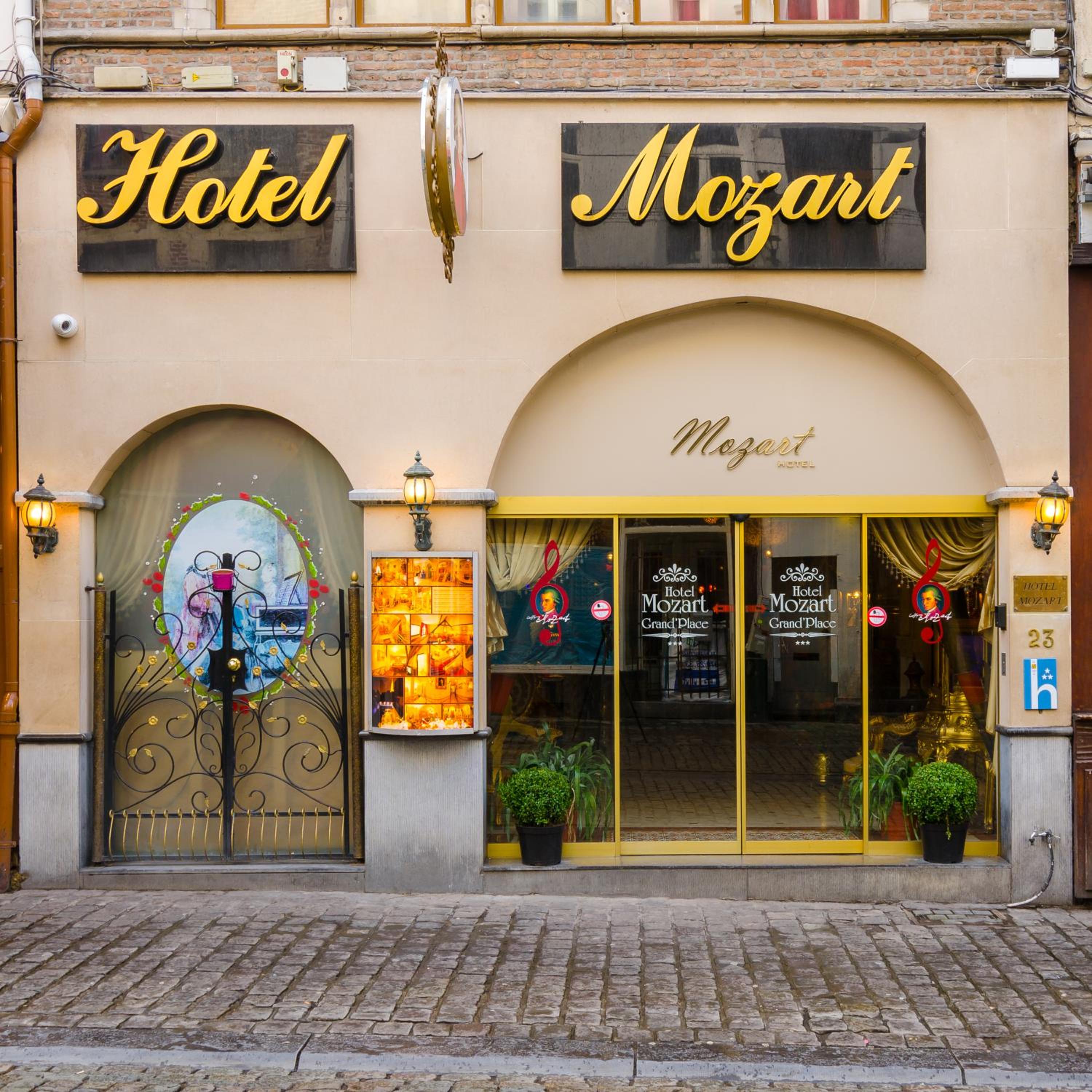Hotel Mozart - Image 1