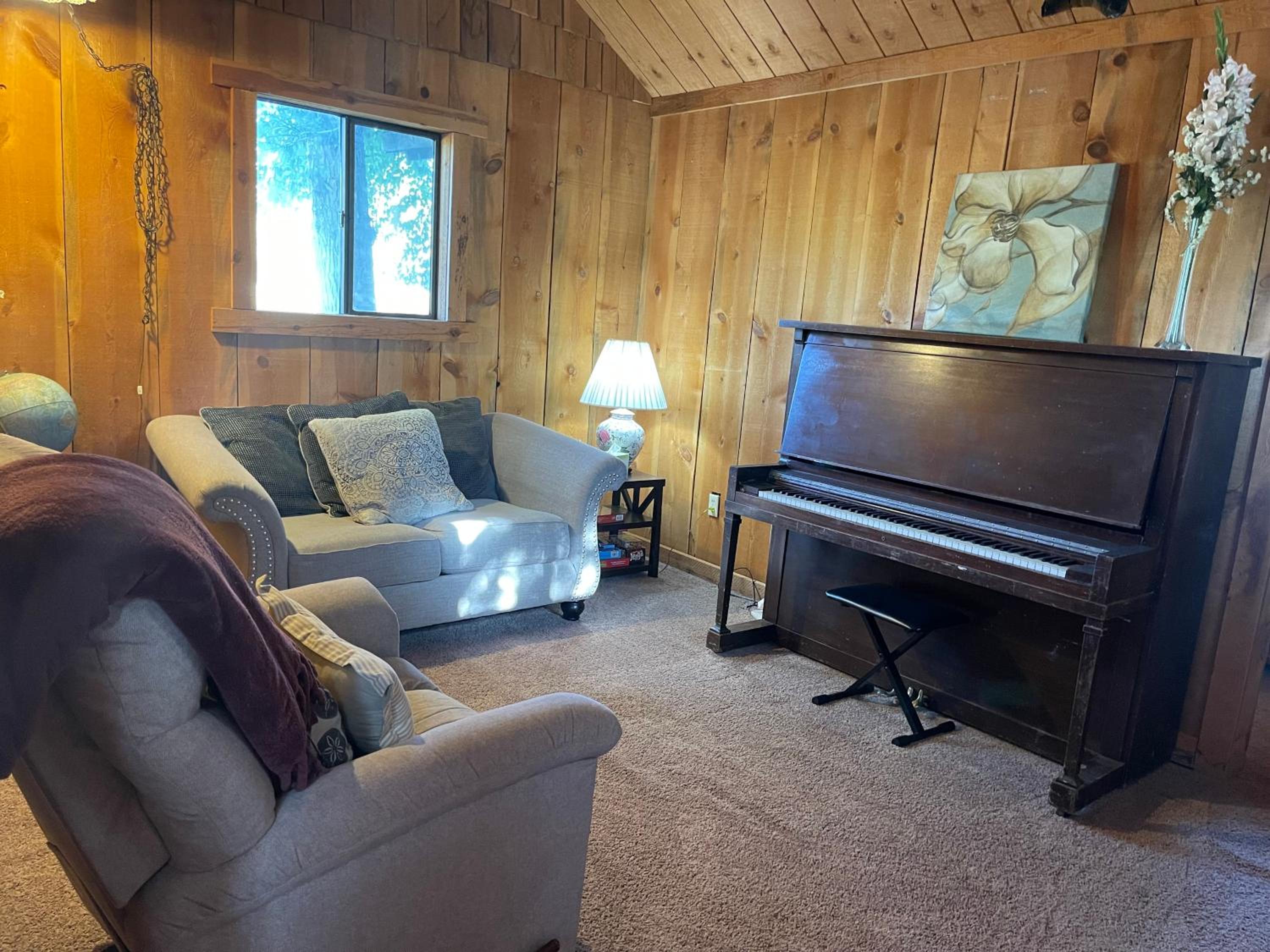 Cozy Cottage off Salmon River Tributary, in Town view 4