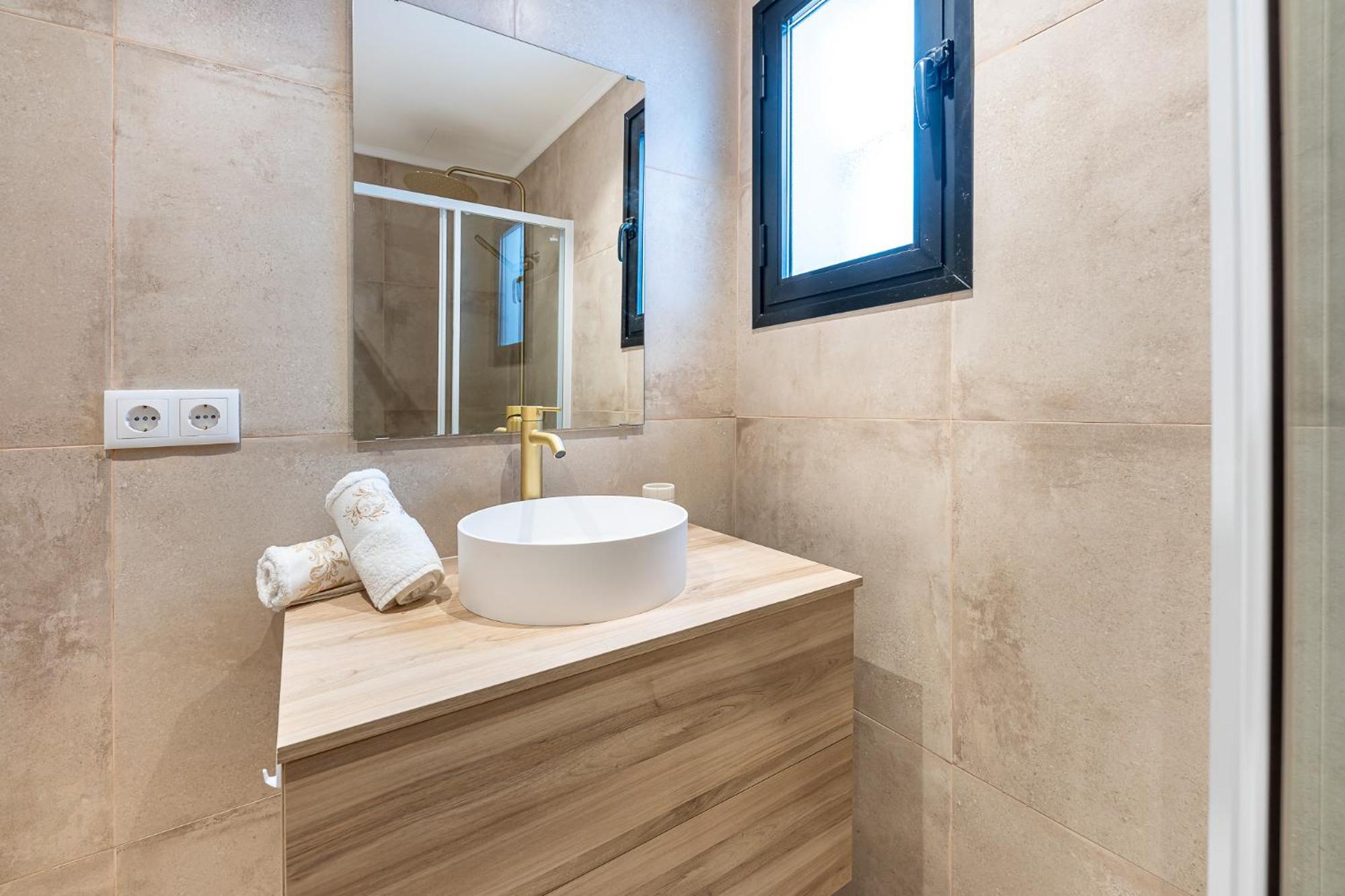Málaga Benalmádena Vacation Rentals five minutes from the Port of Benalmádena Beach Pool and Sun