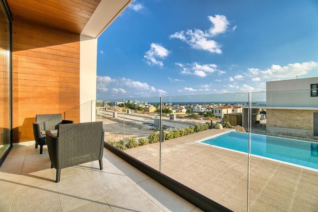 Starry Bay luxury home