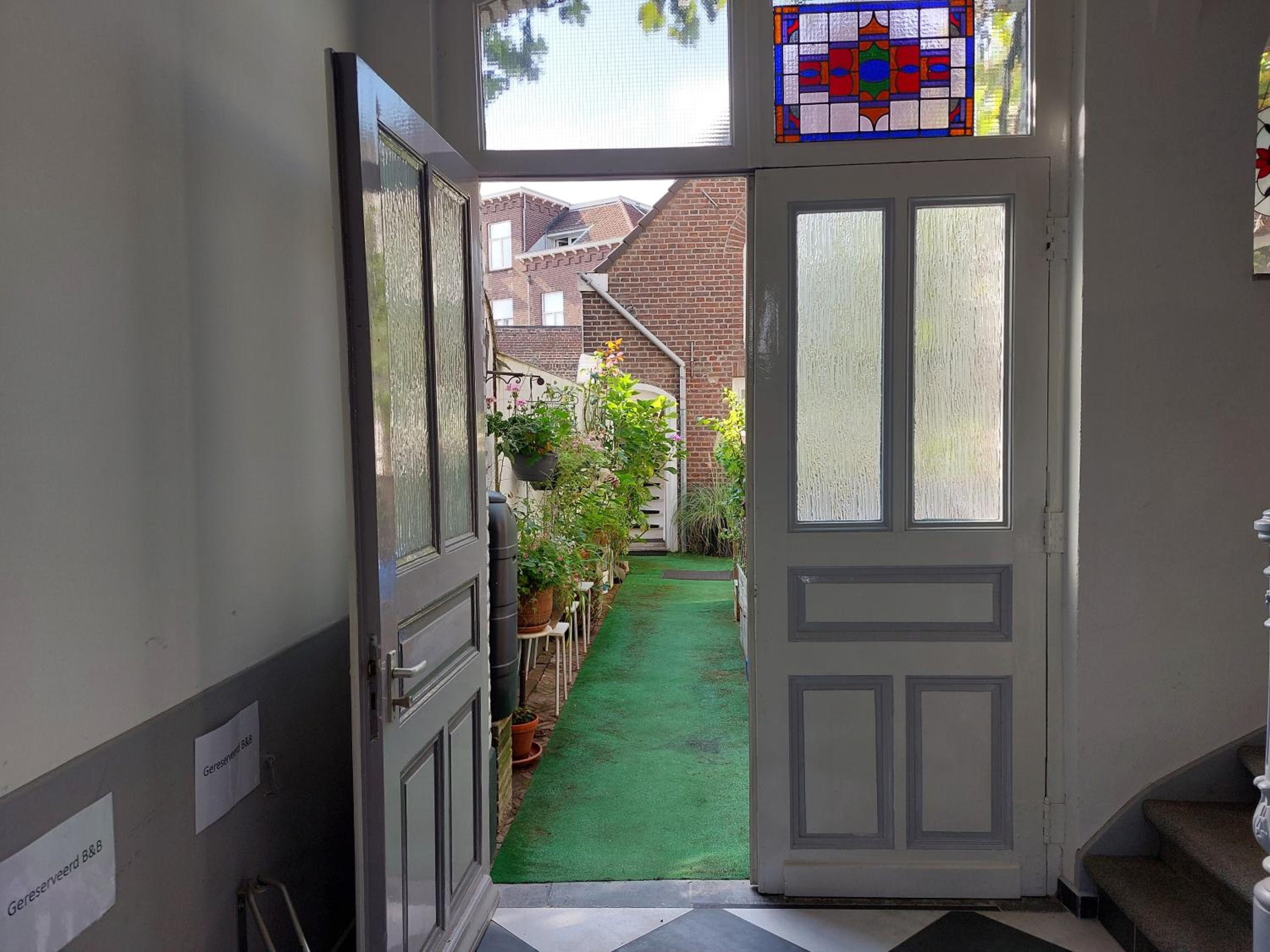 Singelachterhuis Roermond view 2