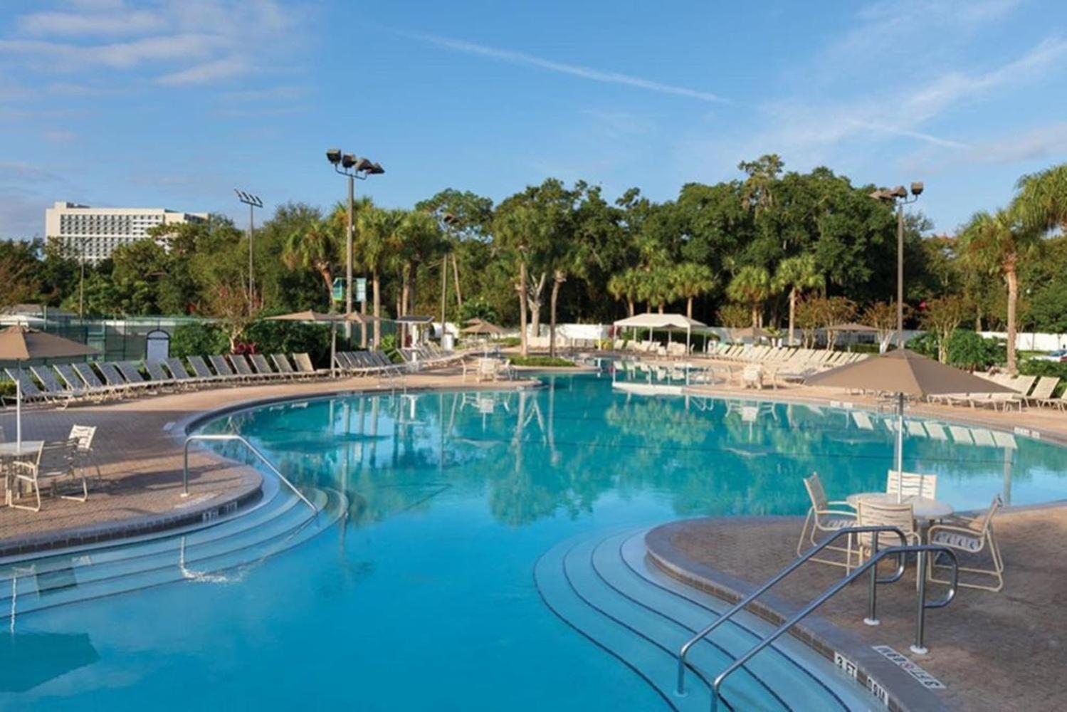 Relax after the Orlando parks in this 1BD resort condo with pools, restaurants, activities etc