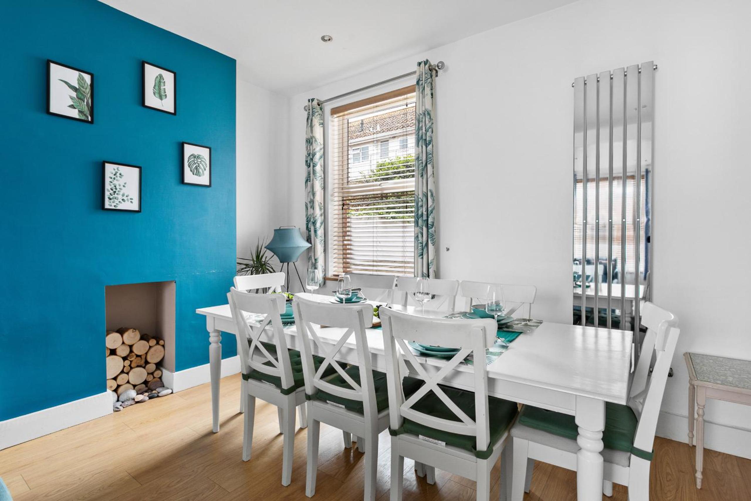 The Terrace - Light, bright characterful coastal home with parking near beaches view 5