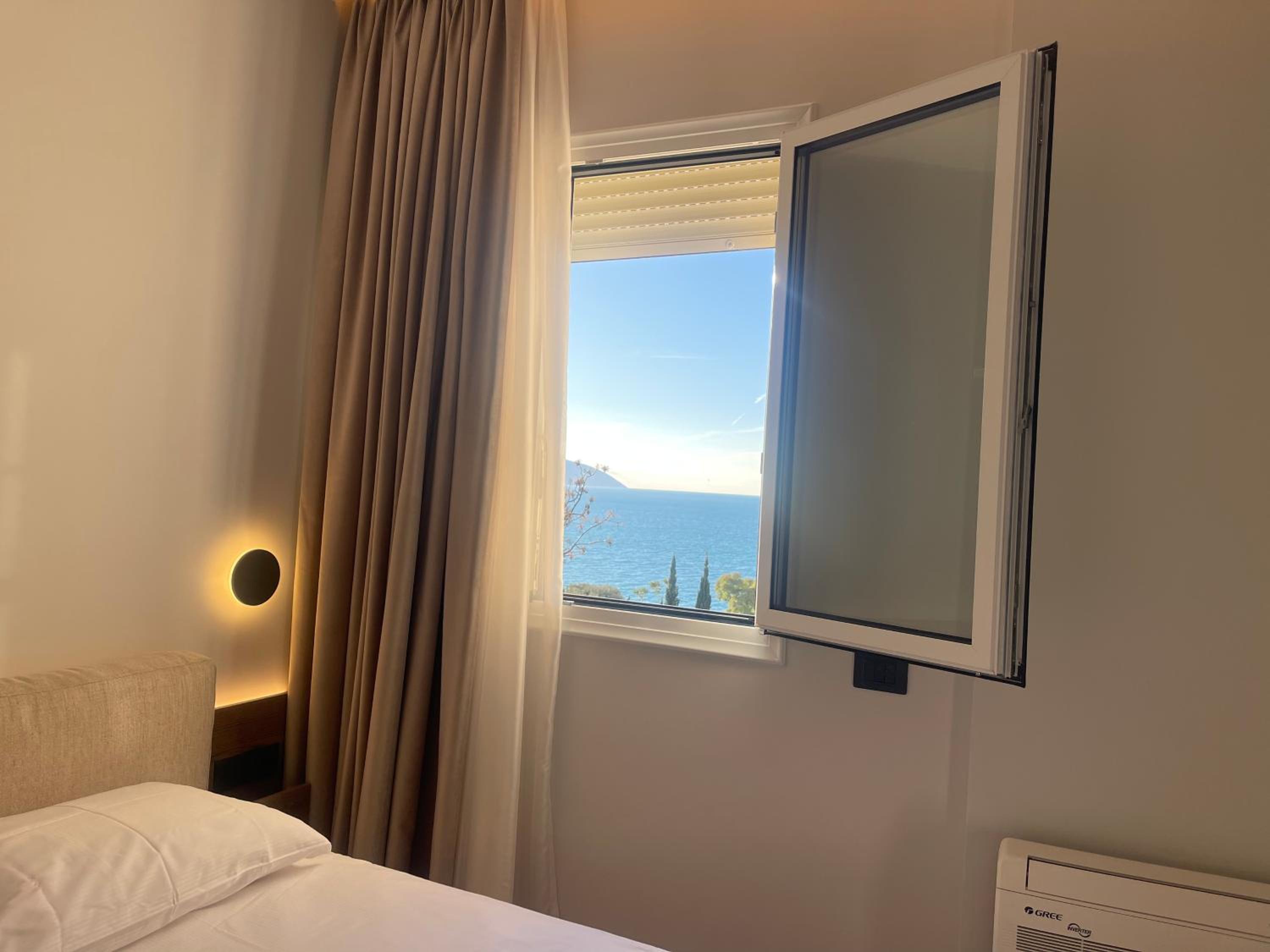 Marina Bay Luxury Apartment Vlora