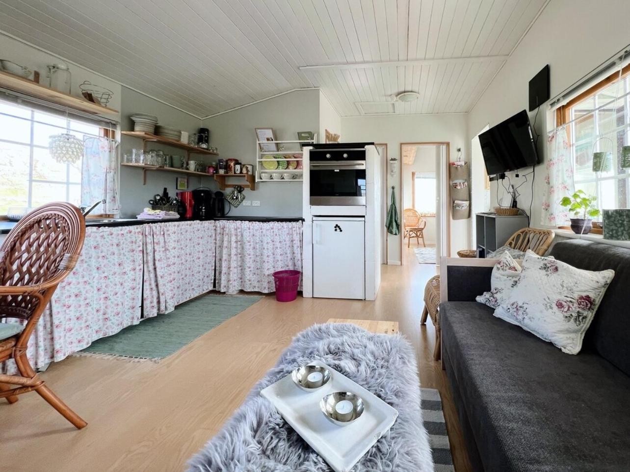 Cosy Two-bedroom Cottage In Lovely Surroundings