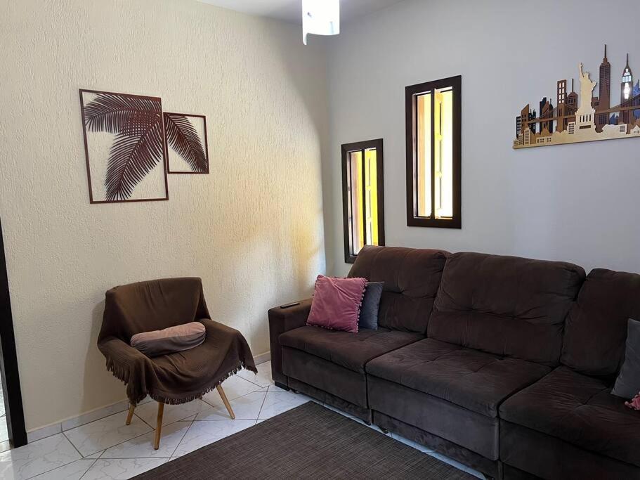 Casa espaçosa com churrasqueira