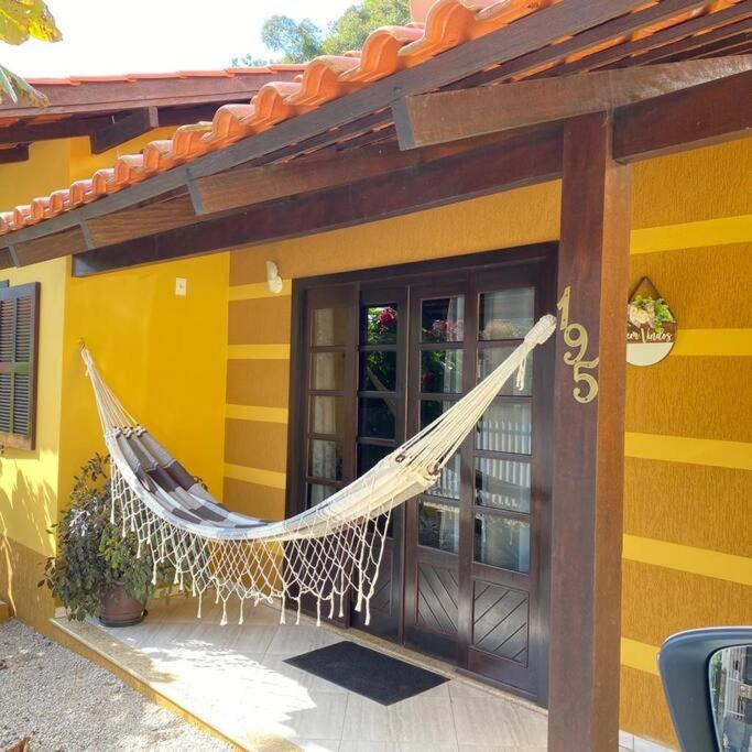 Casa espaçosa com churrasqueira