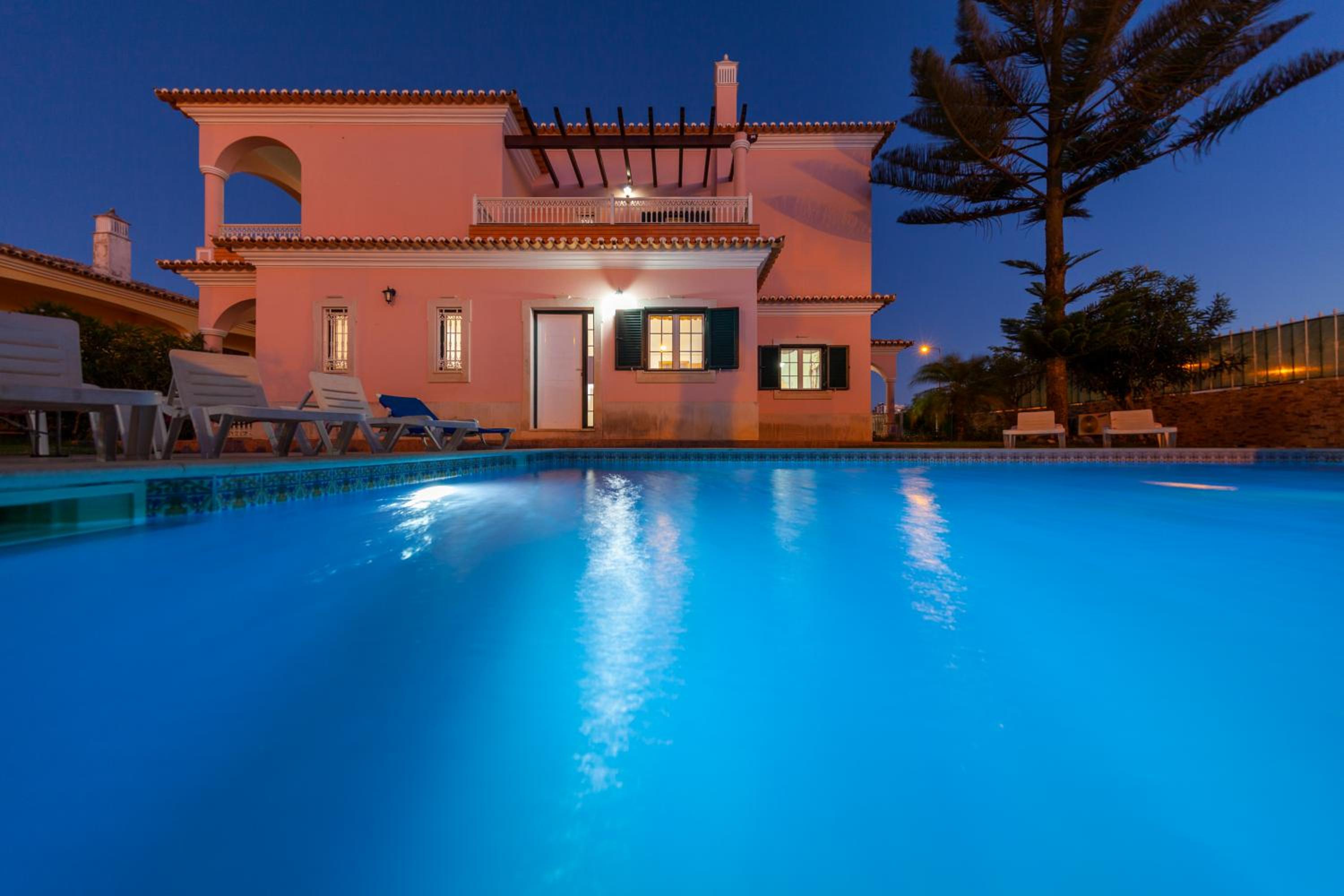 Villa Agadir - BBQ e piscina aquecível em Albufeira view 4