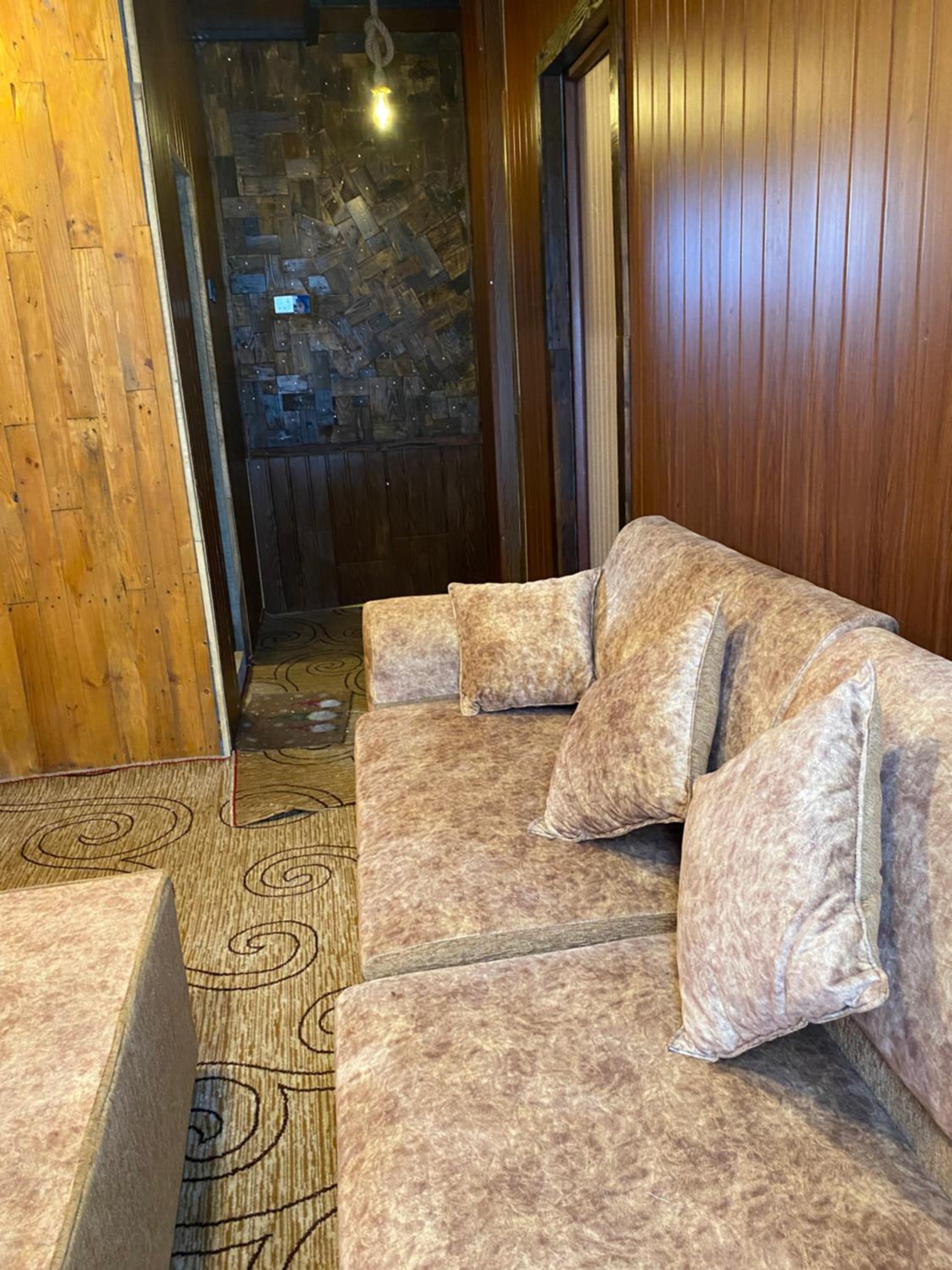 Keena wood cabin view 4