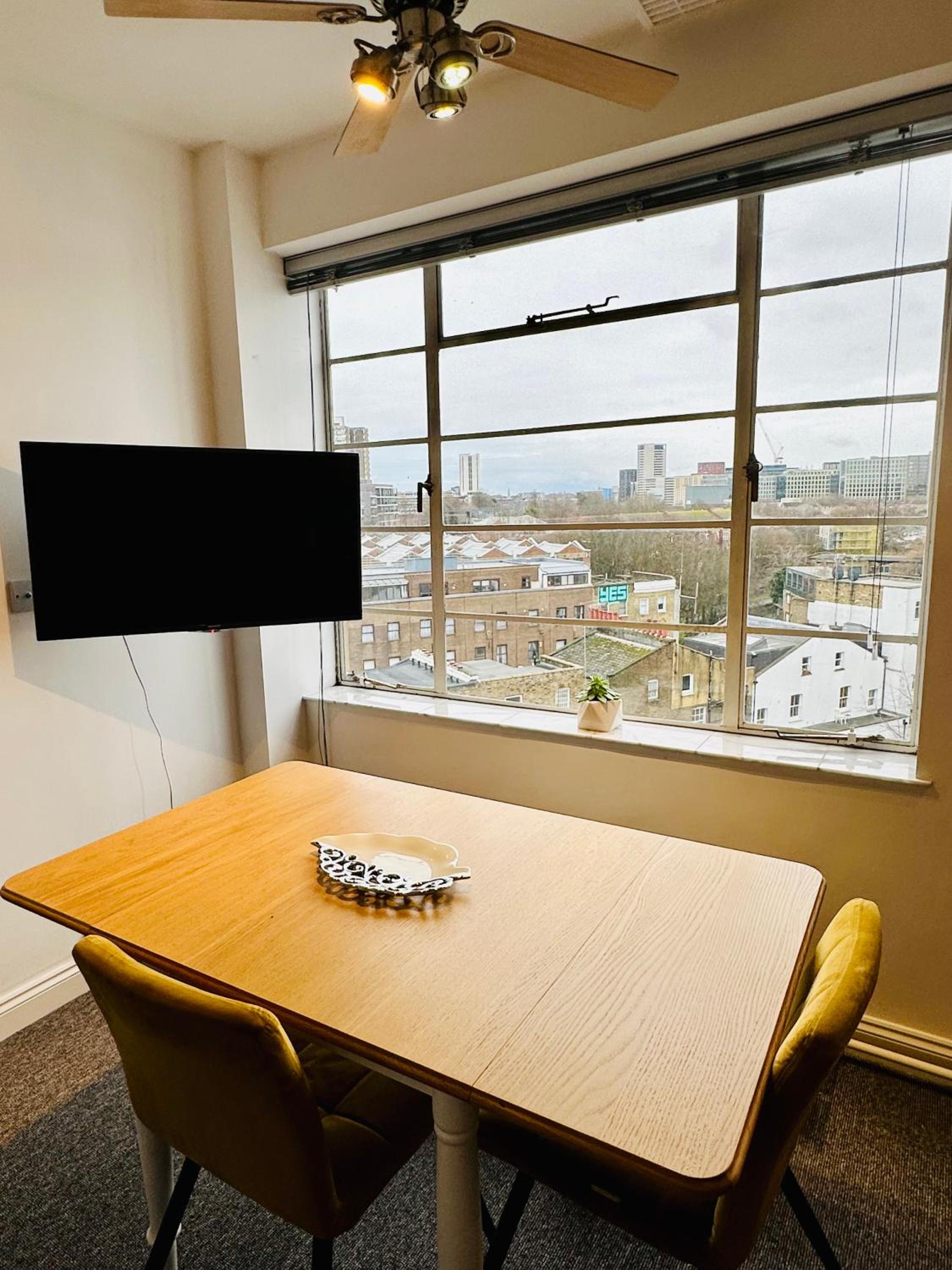 SKY Beautiful Quality Apartment Camden Town