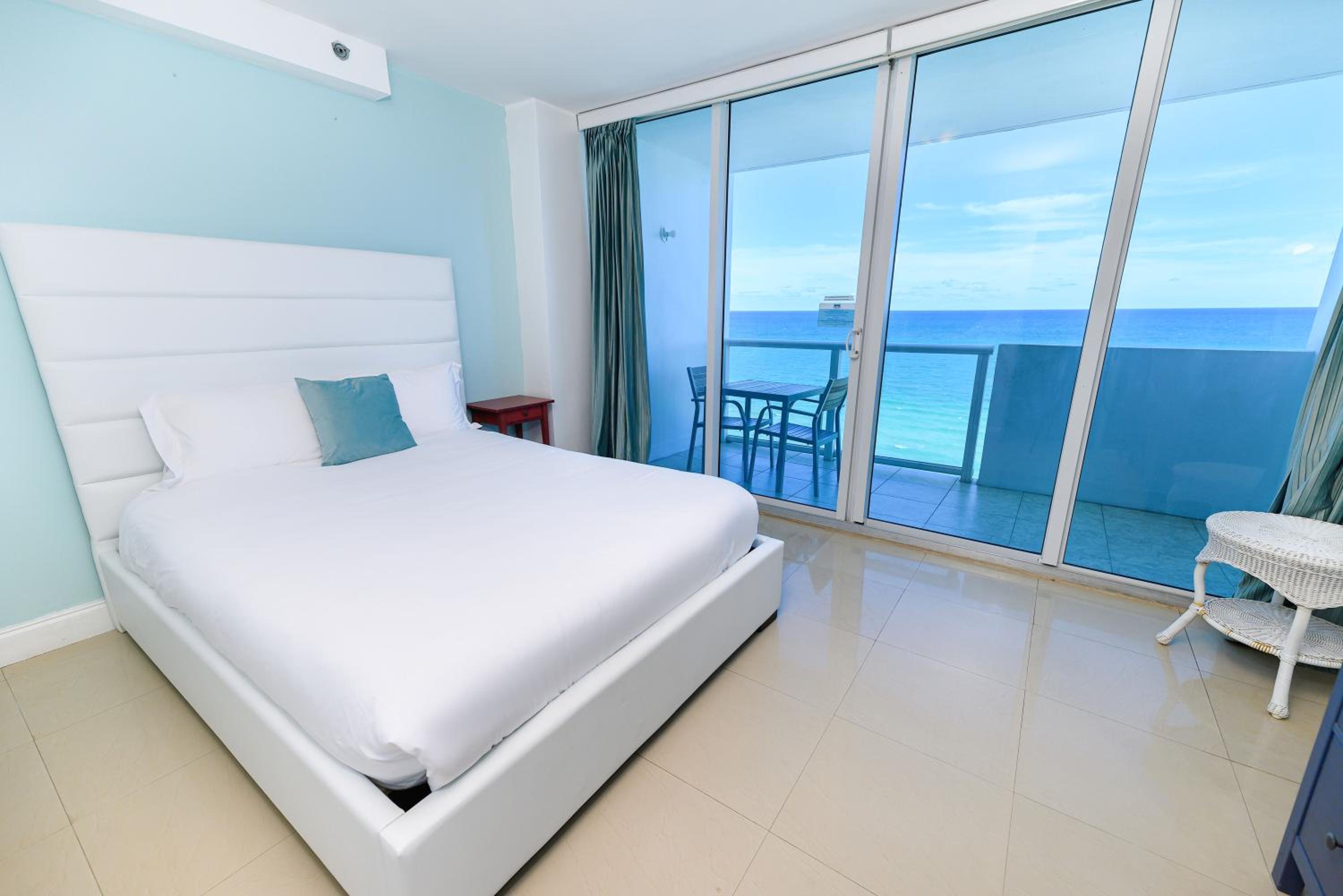 SeaStays-Miami Beach Apartments