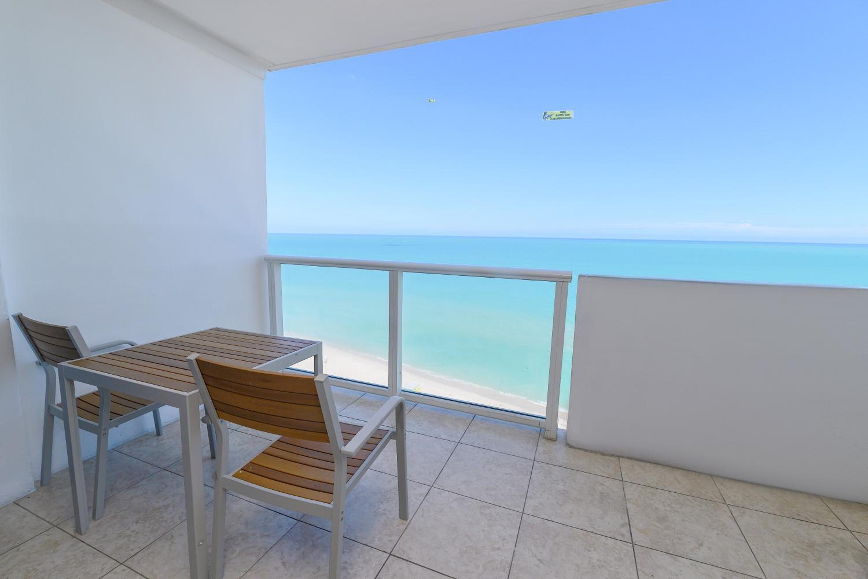 SeaStays-Miami Beach Apartments