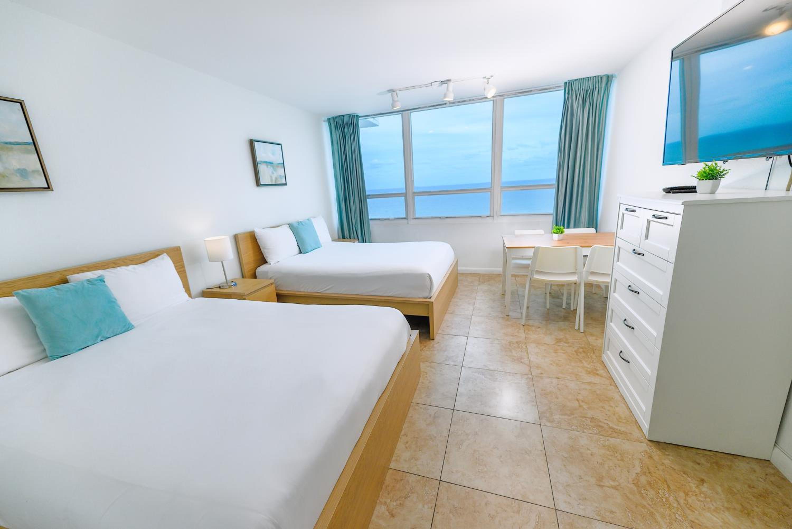 SeaStays-Miami Beach Apartments