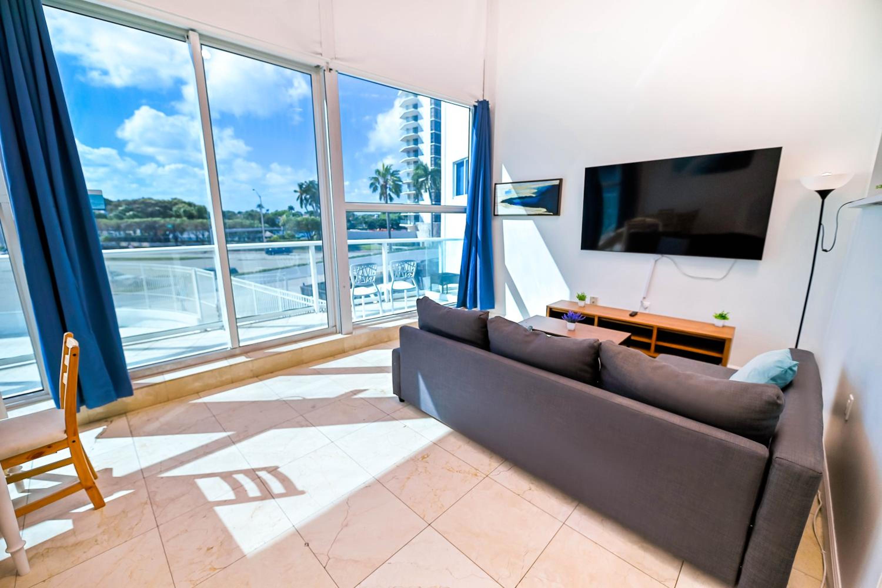 SeaStays-Miami Beach Apartments