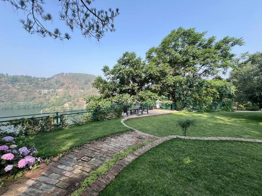 Lake view private Villa at Naukuchiatal, near Bhimtaal view 5