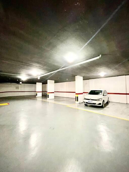 3 Suítes no Centro da Meia Praia