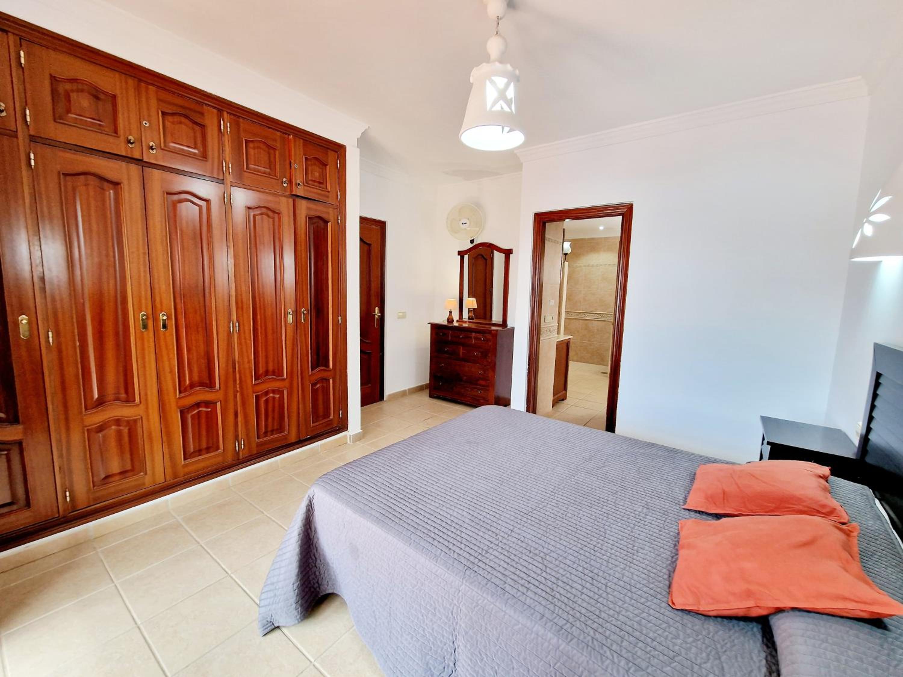 Villa Marta con piscina privada climatizada