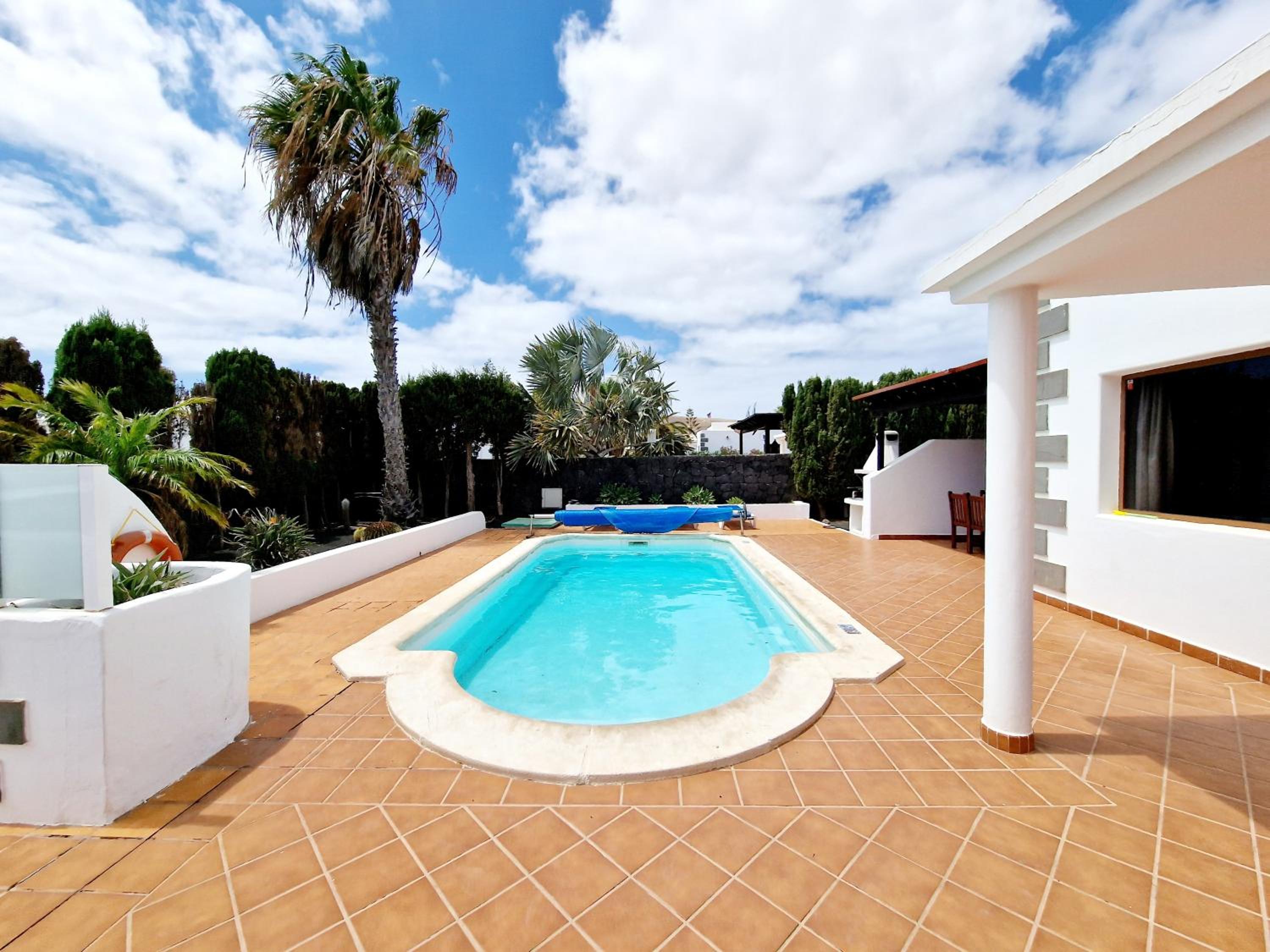 Villa Marta con piscina privada climatizada
