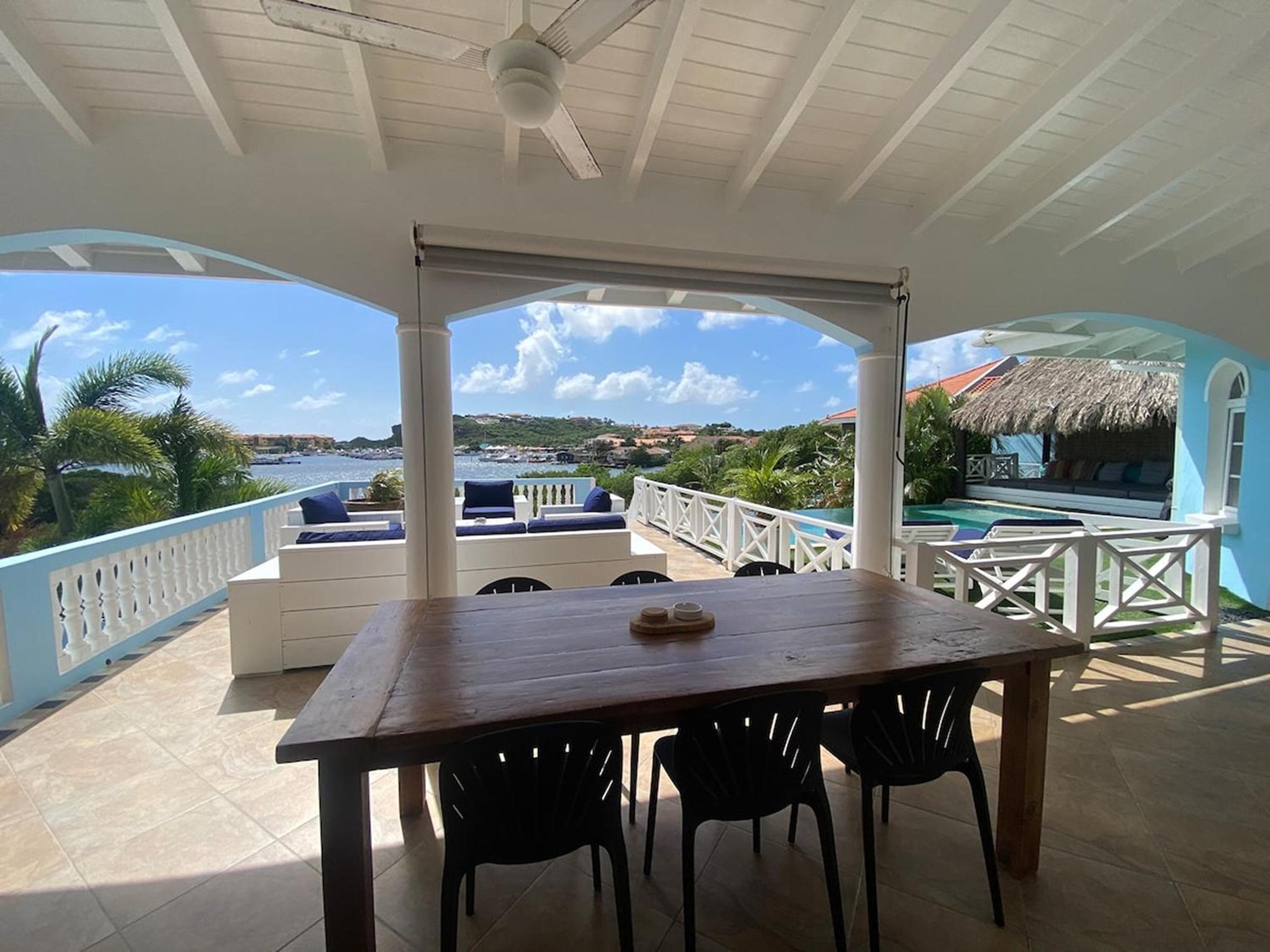 The Harbour View Villa - Breathtaking views