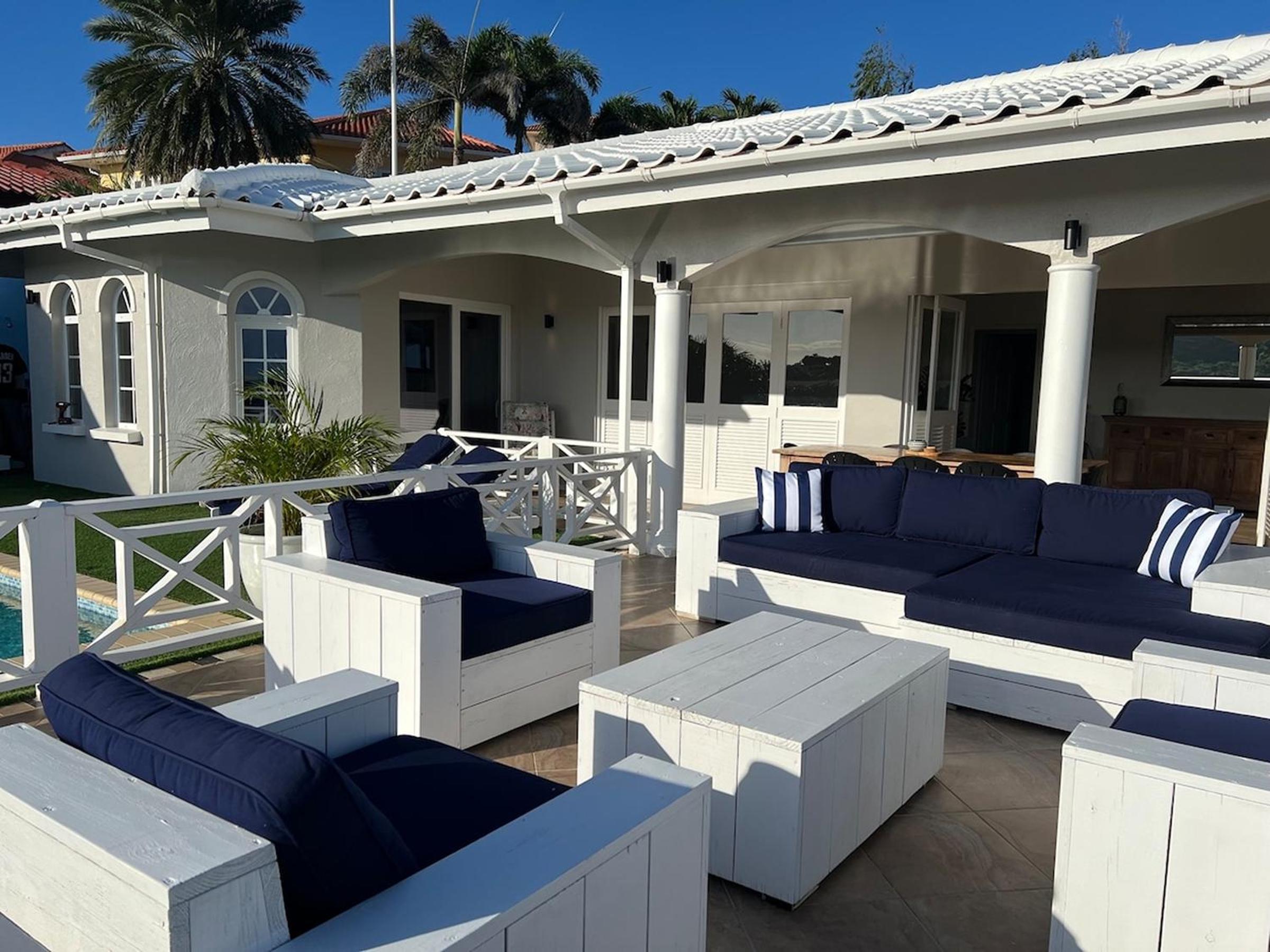 The Harbour View Villa - Breathtaking views