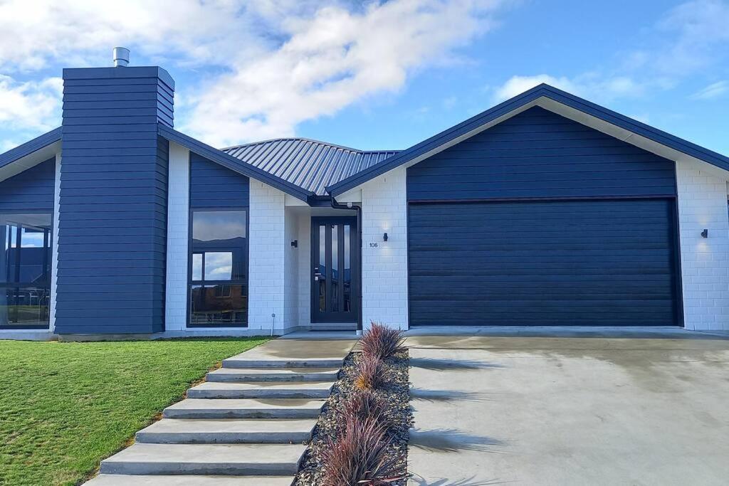 Great house, Great location, Great Views view 3