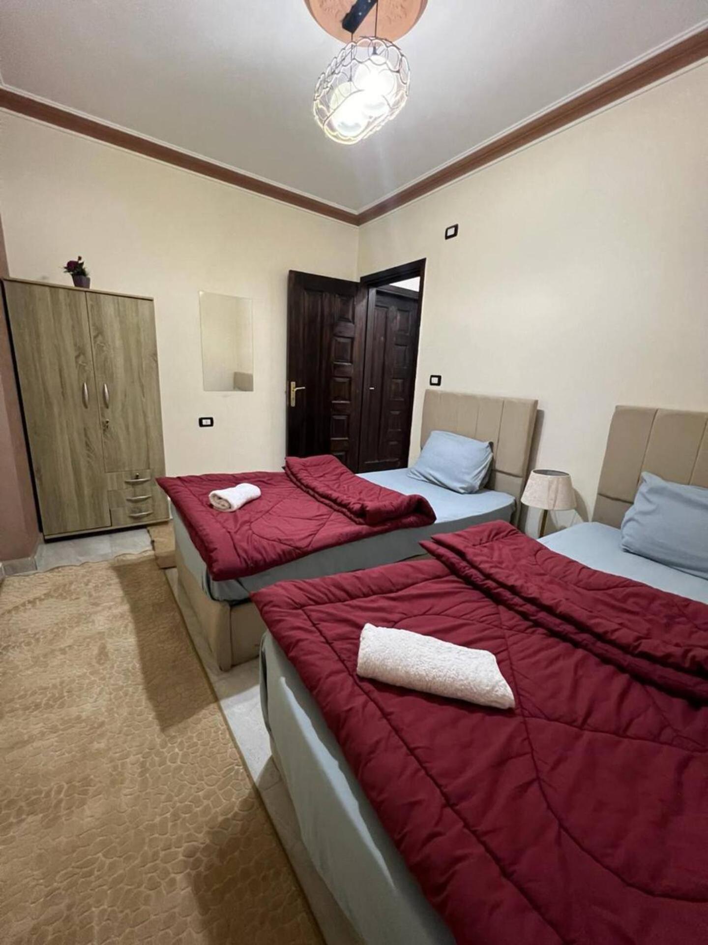 Modern 3BR Full pyramids view Apartment & Free Roof Acsess