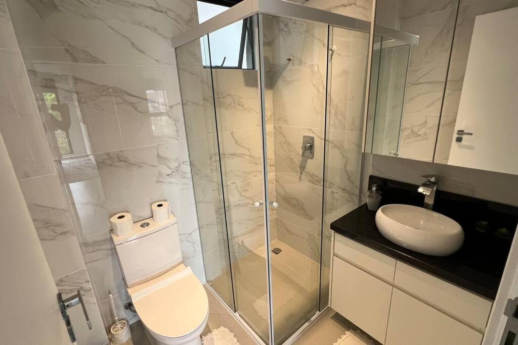 Lindo Apartamento de 3 dormitórios em Bombinhas