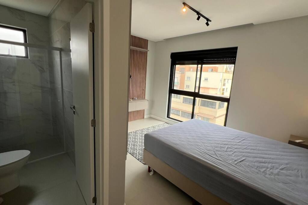 Lindo Apartamento de 3 dormitórios em Bombinhas