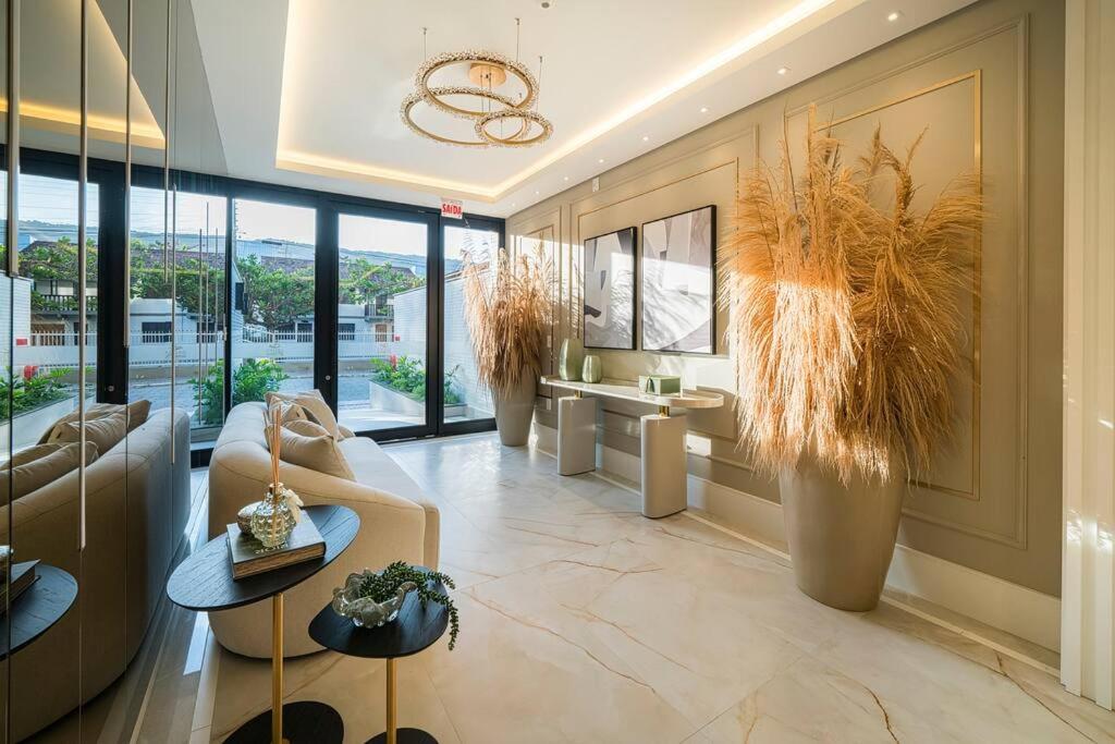 Lindo Apartamento de 3 dormitórios em Bombinhas