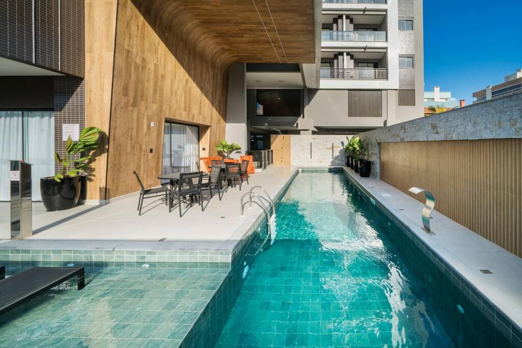 Lindo Apartamento de 3 dormitórios em Bombinhas