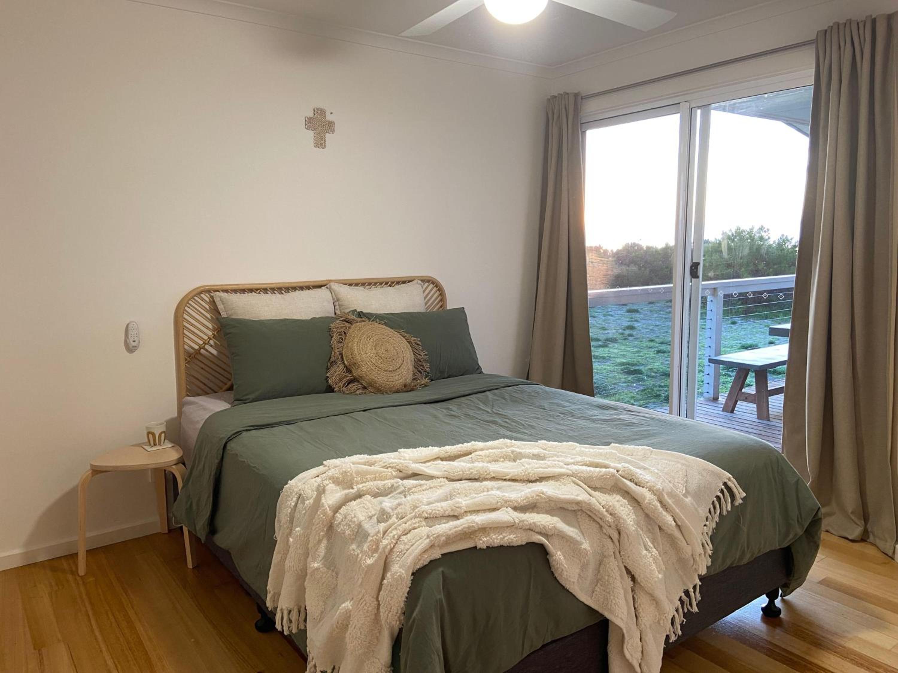 Samphire Stays at Foul Bay